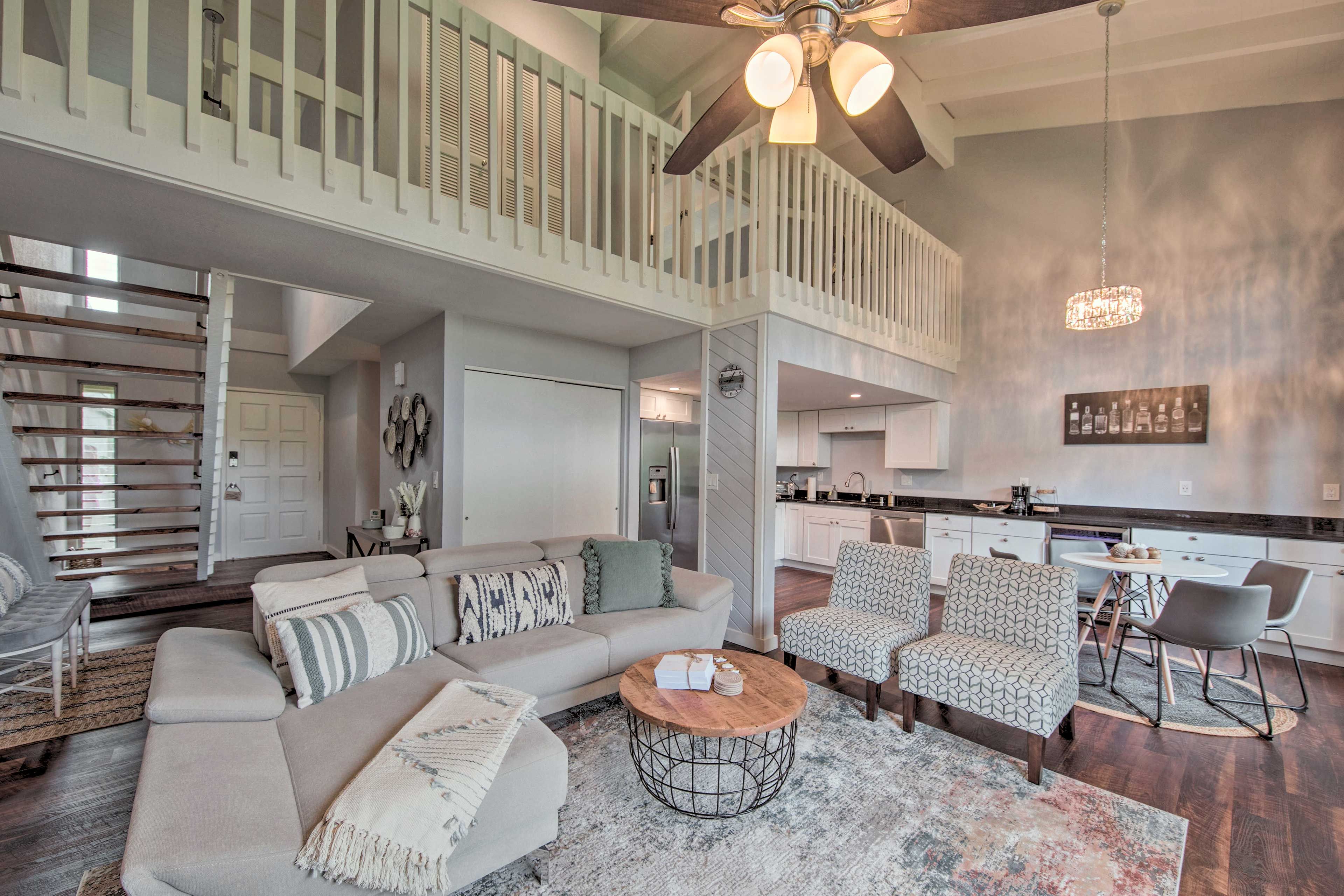Living Area | Open Layout