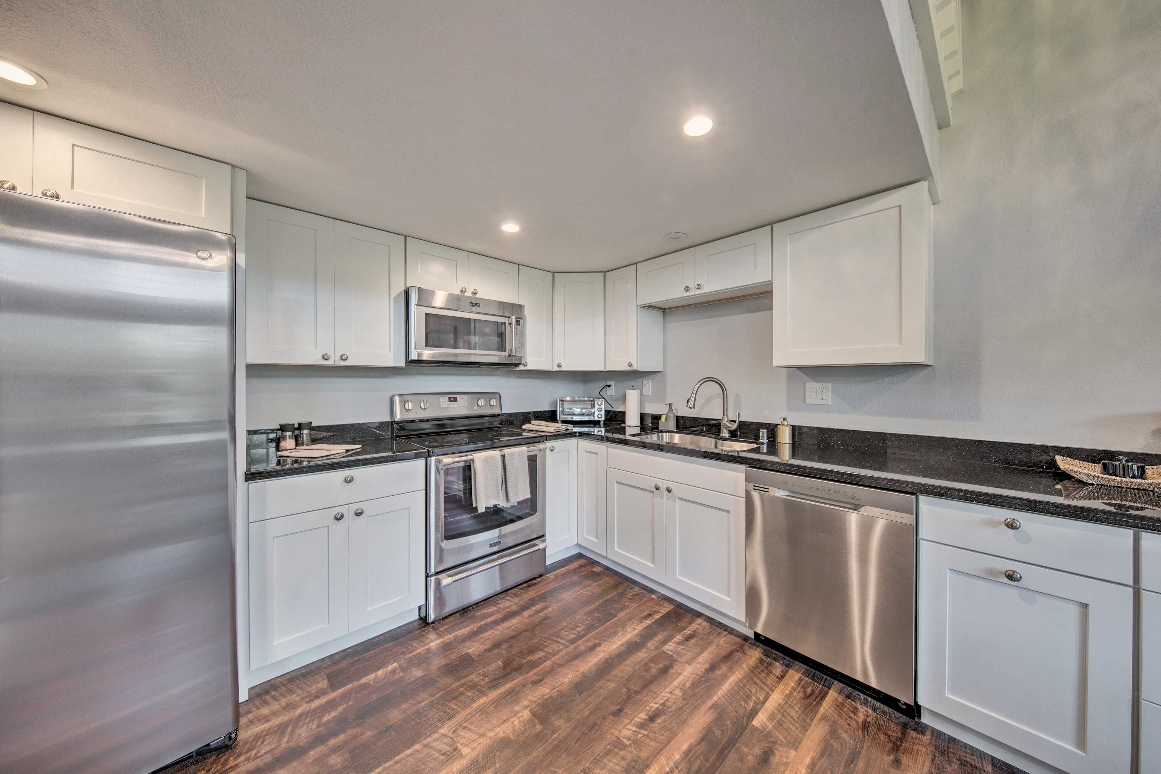 Kitchen | Toaster Oven | Drip Coffee Maker