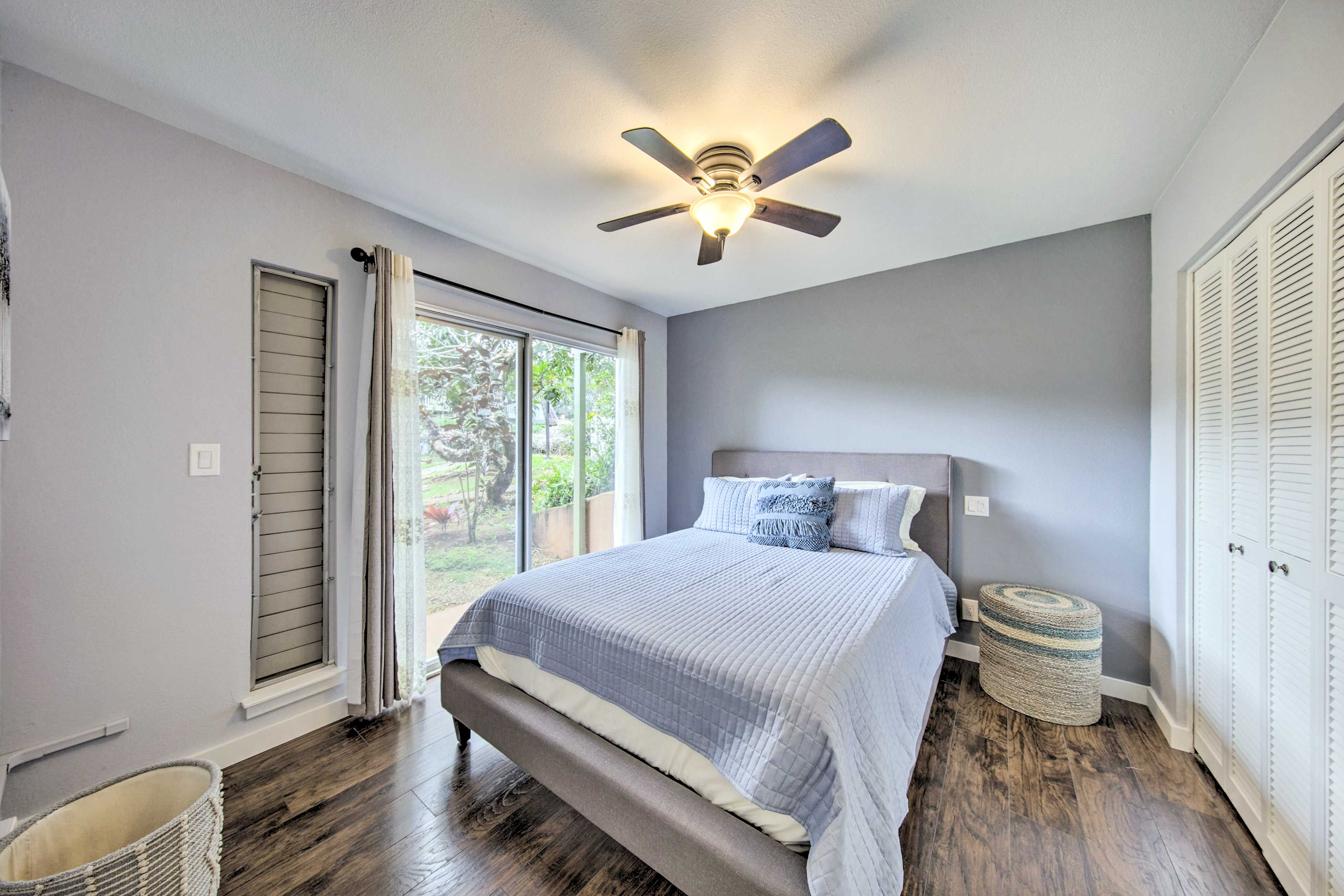 Bedroom 1 | Queen Bed | Main Level | Access to Patio