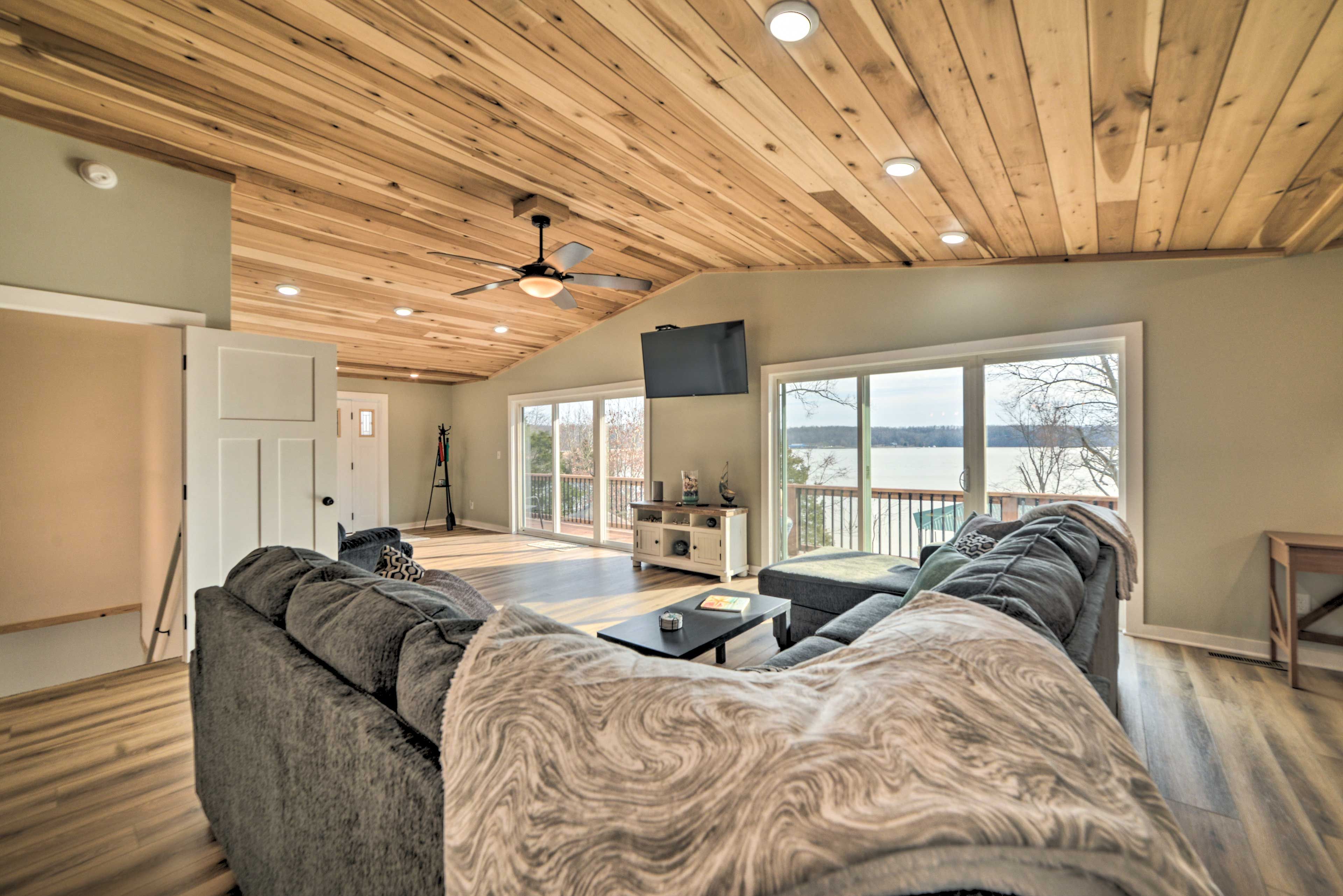 Living Room | Smart TV | Water Views