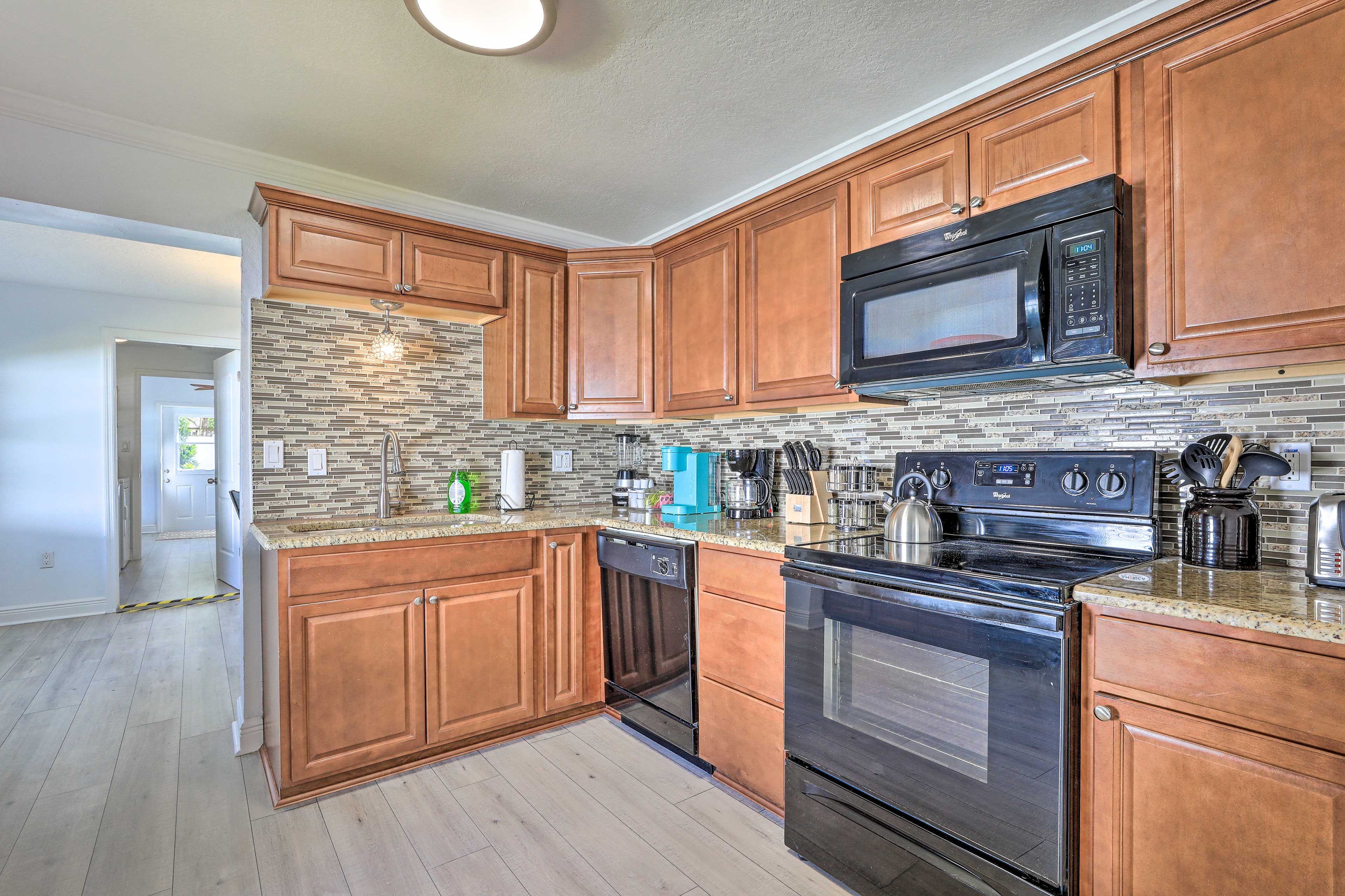 Kitchen | Fully Equipped | Cooking Basics | Dishware & Flatware