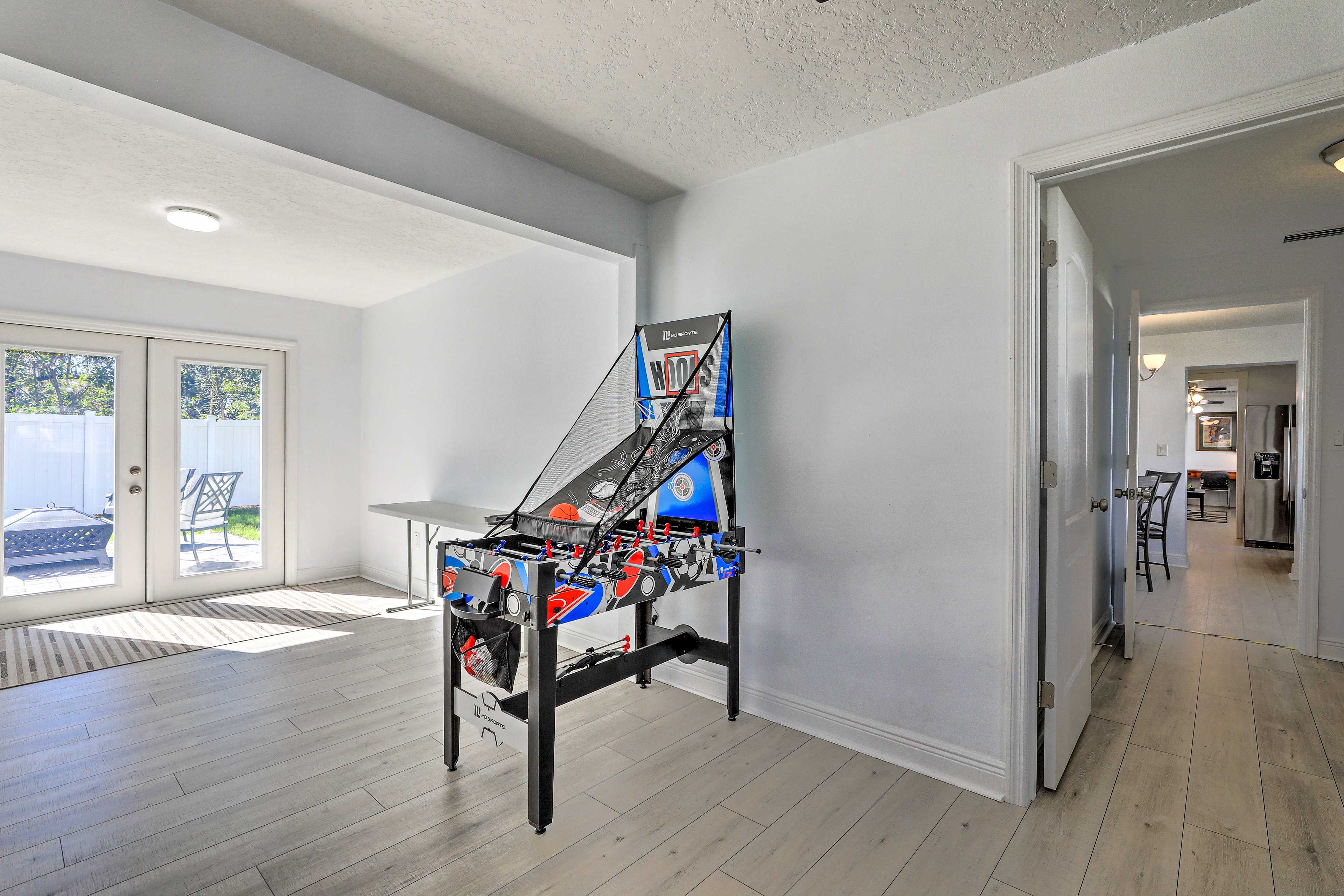 Spare Room | Mini Basketball Game | Access to Patio