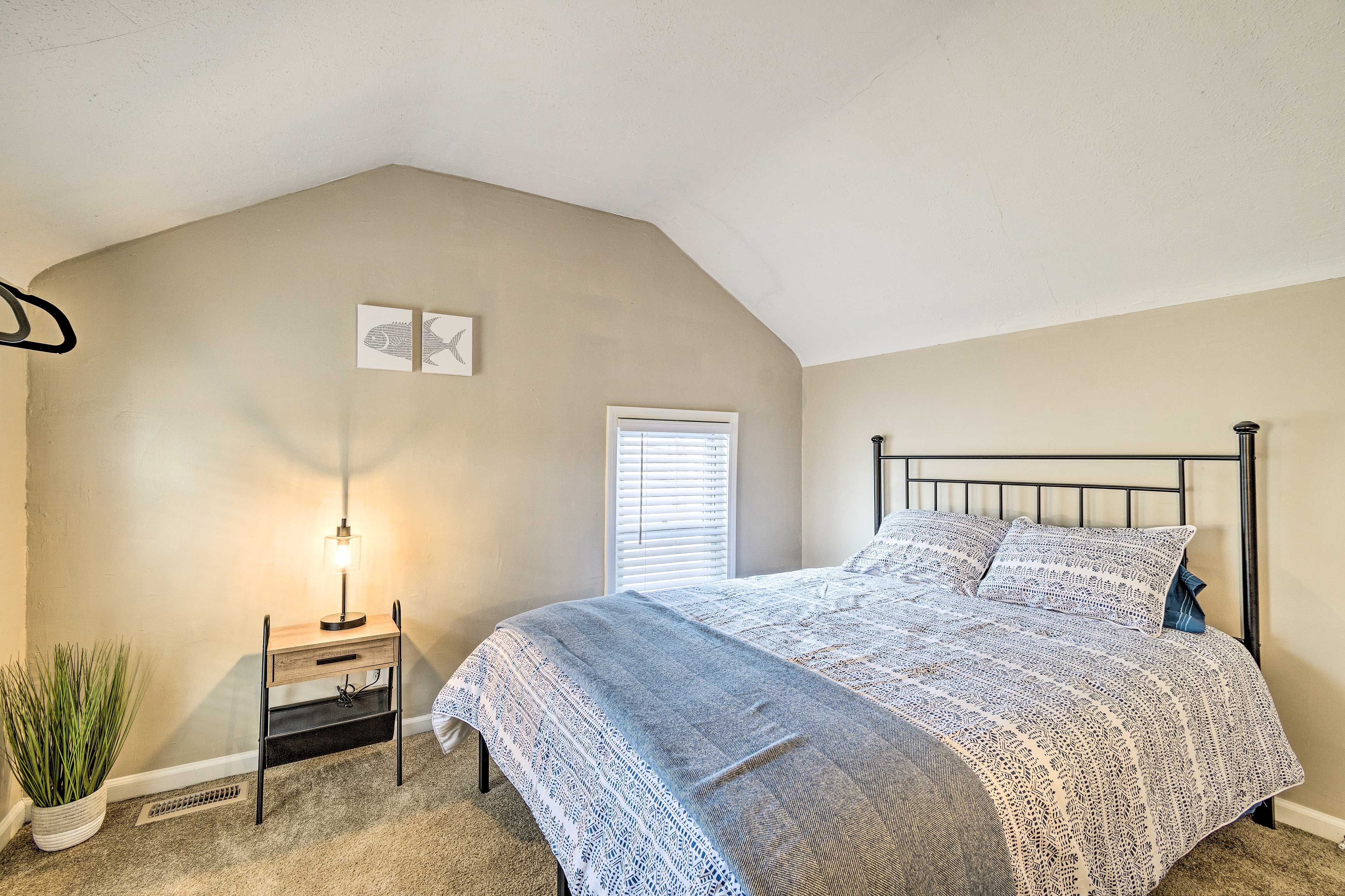 Bedroom 2 | Queen Bed | 2nd Floor | Stairs Required