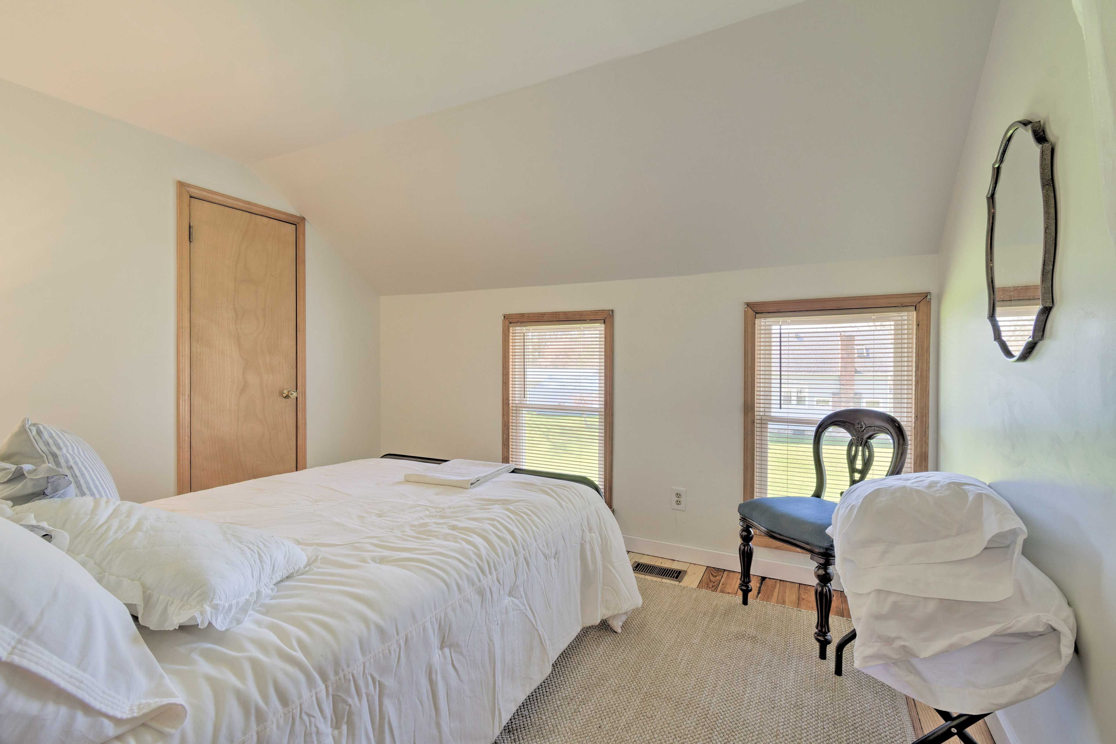 Bedroom 3 | Full Bed | 2nd Floor