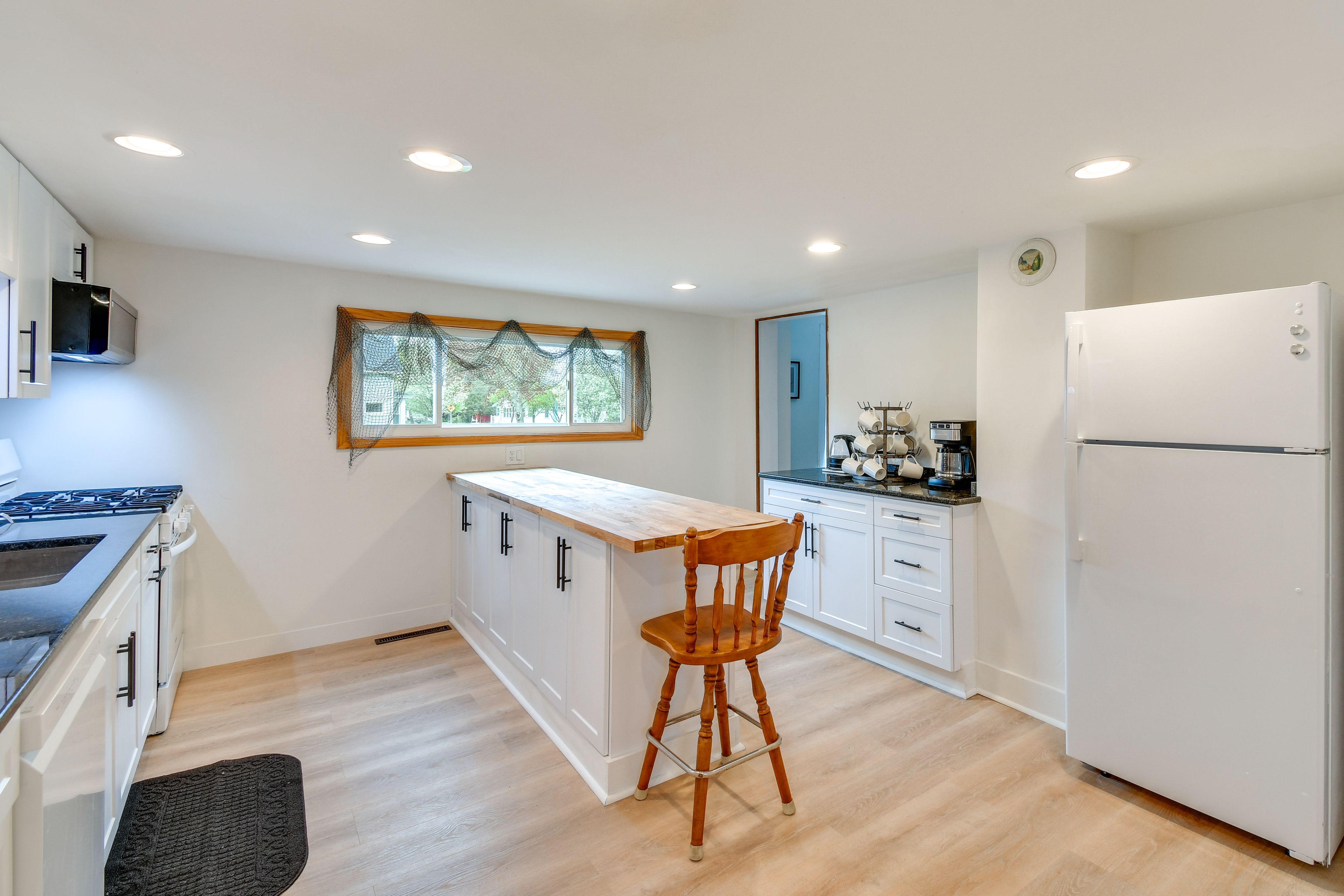 Kitchen | Coffee Bar w/ Drip Coffee Maker