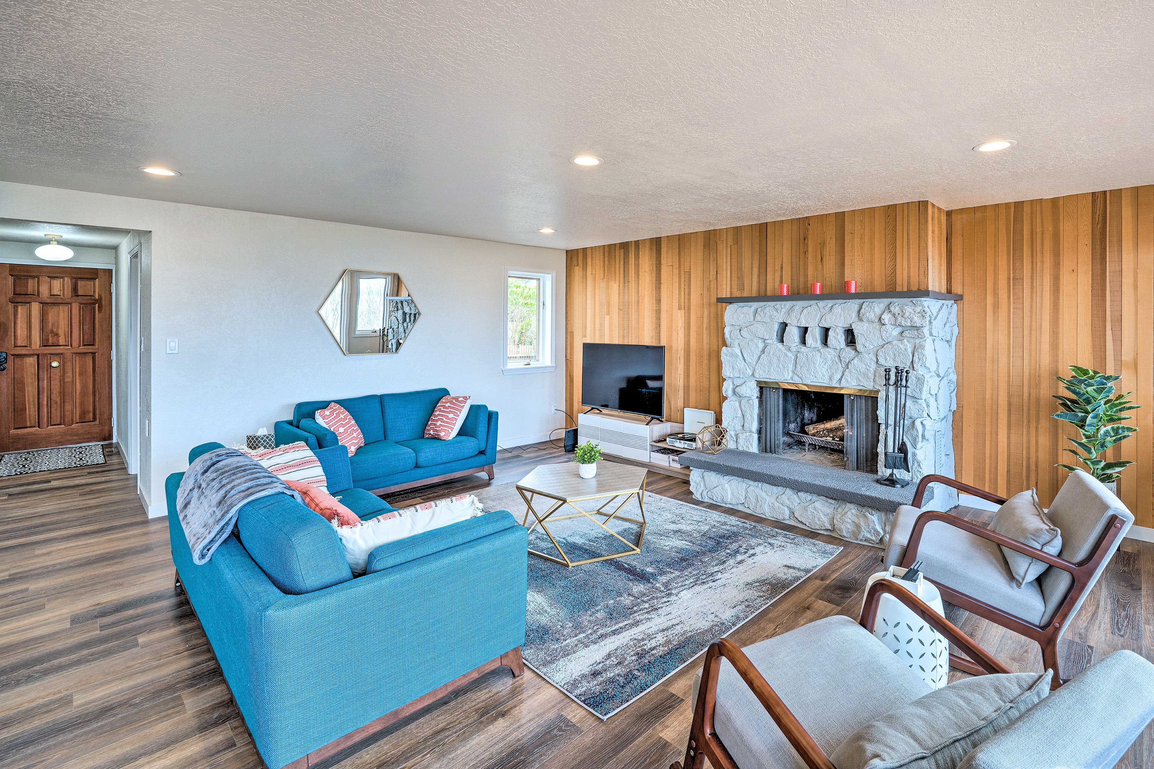 Living Room | Central Air Conditioning & Heating