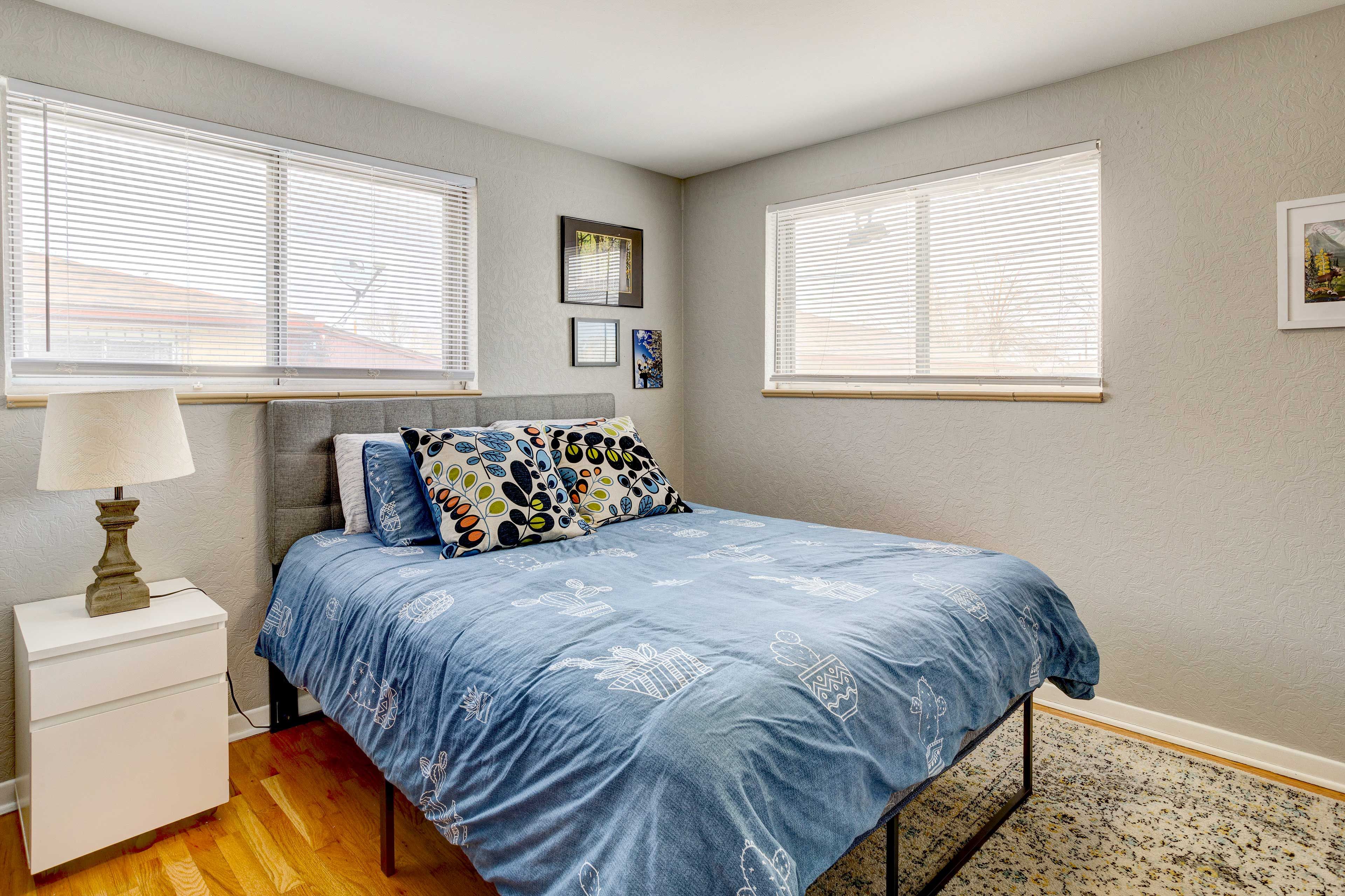 Bedroom 3 | Queen Bed