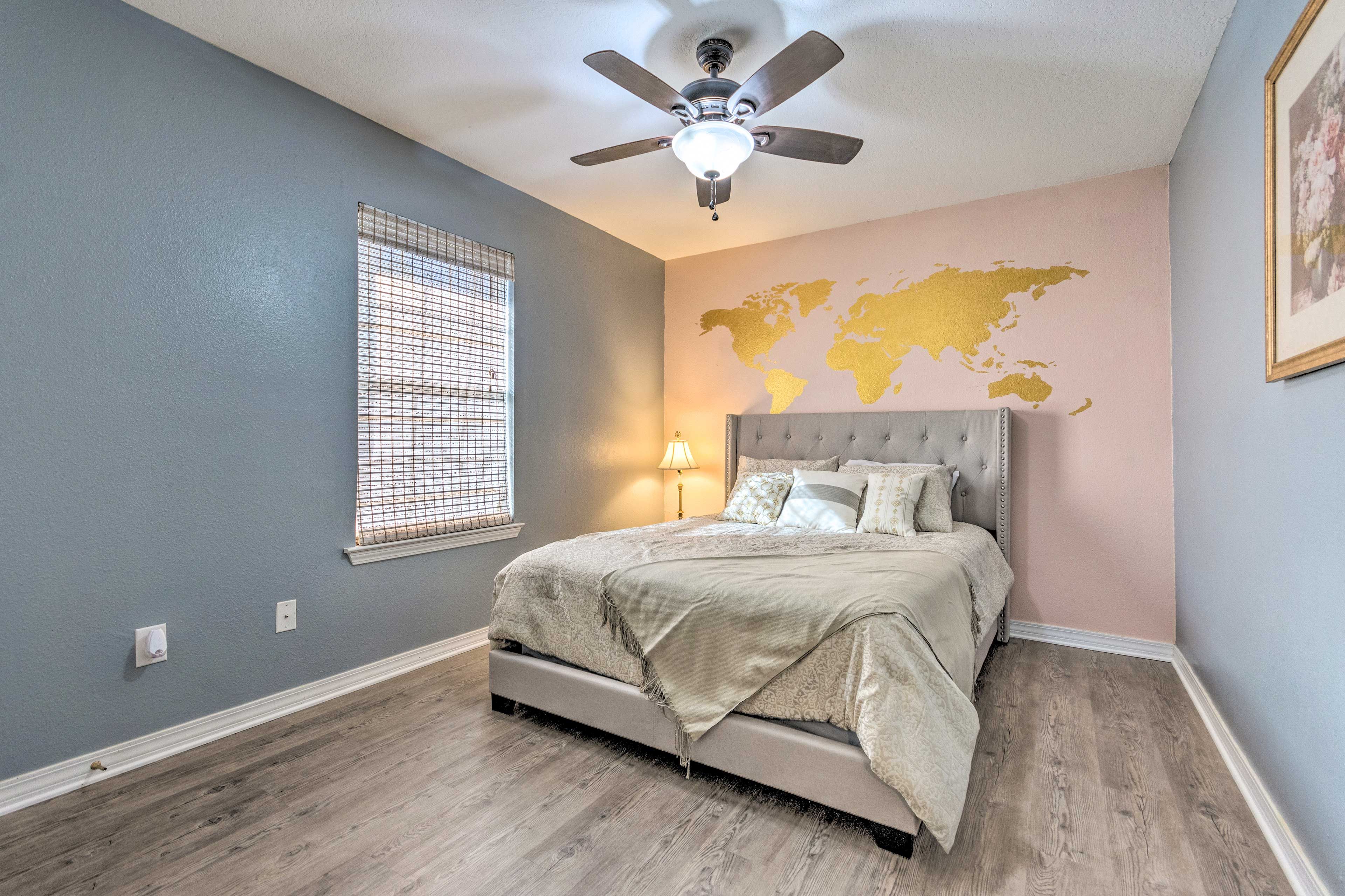 Bedroom 3 | Queen Bed