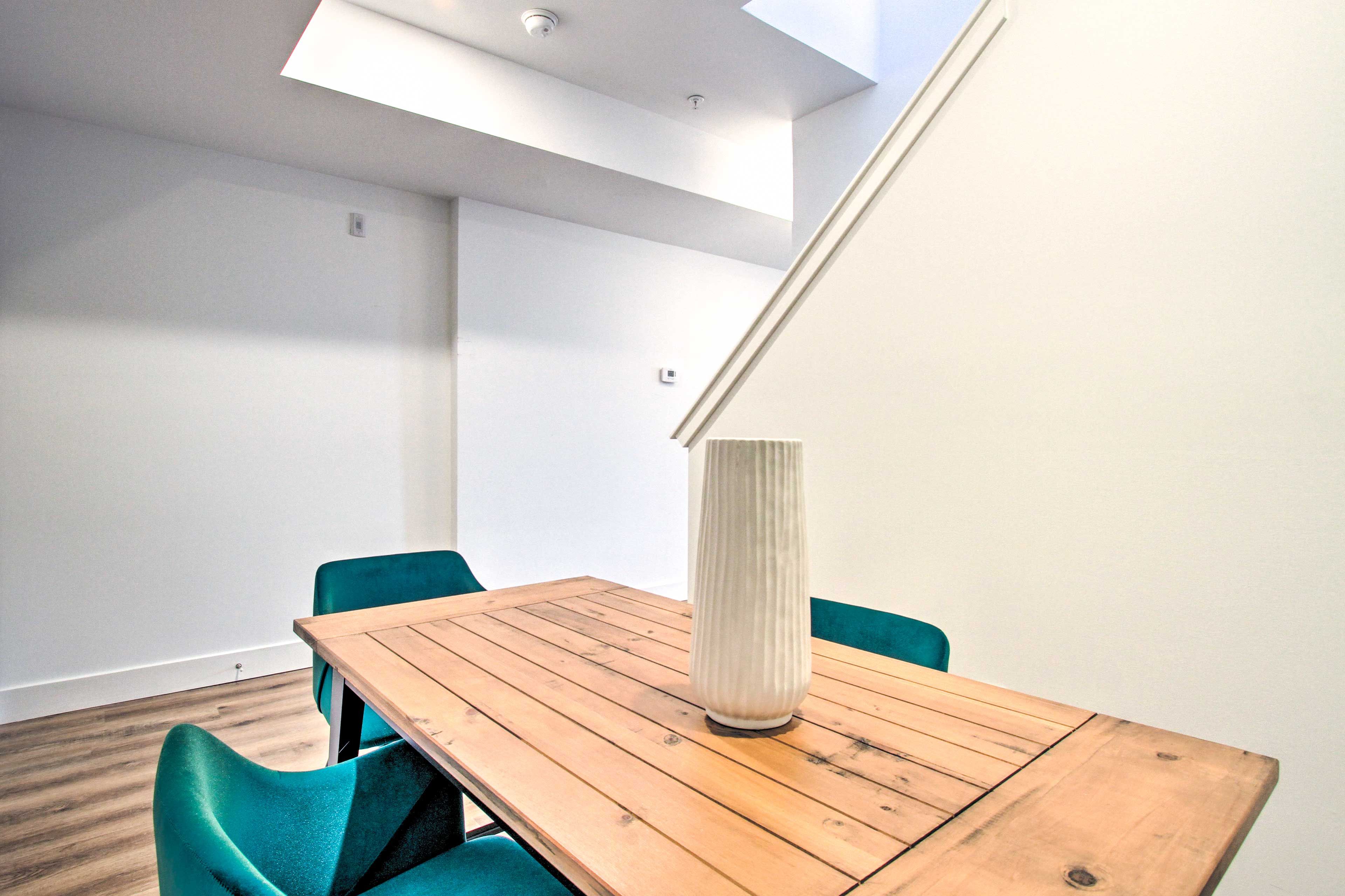 Dining Area | Main Floor