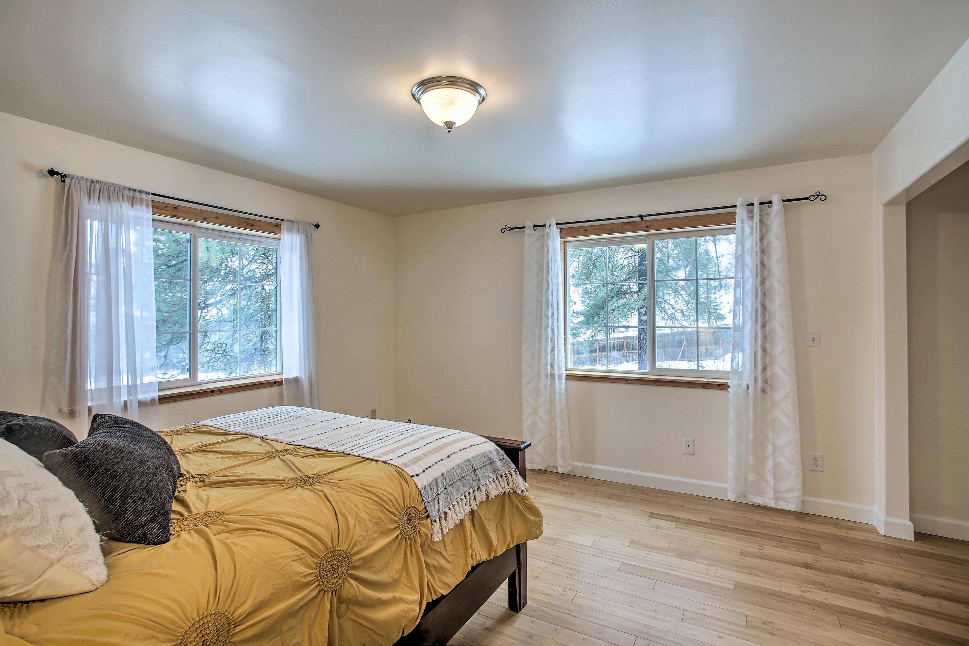 Bedroom 2 | Linens & Towels Provided