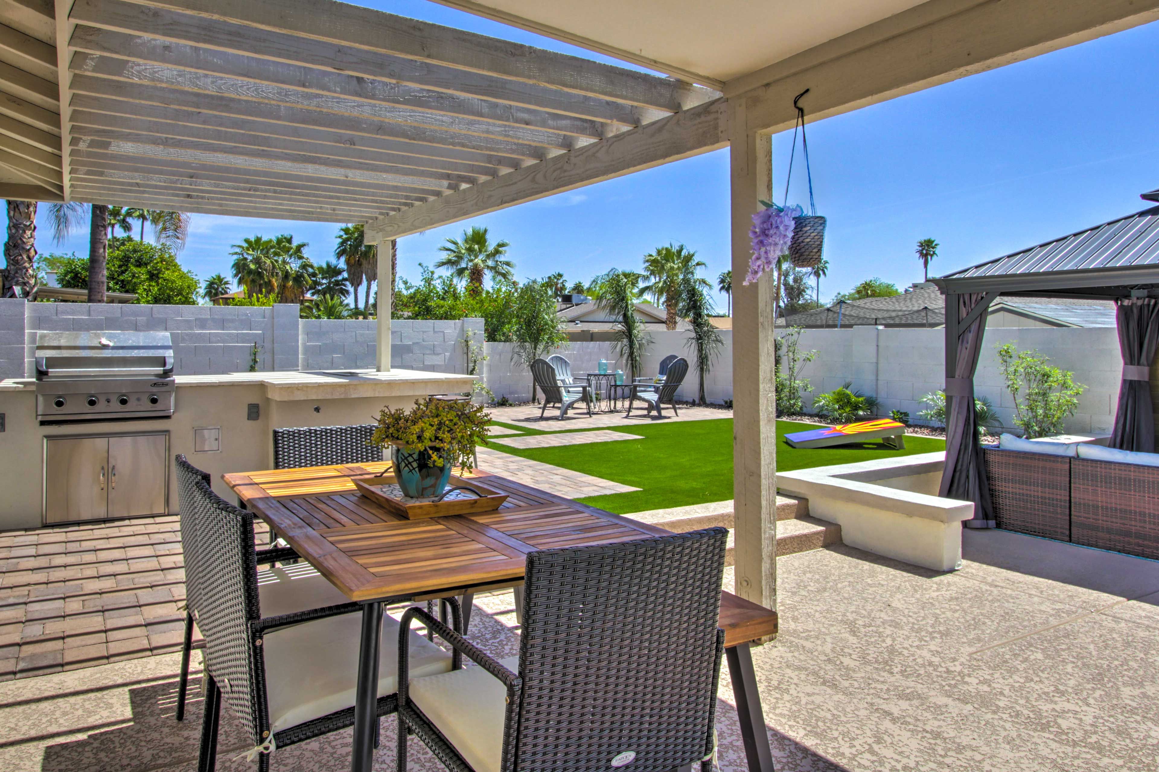 Covered Patio | Outdoor Dining Area