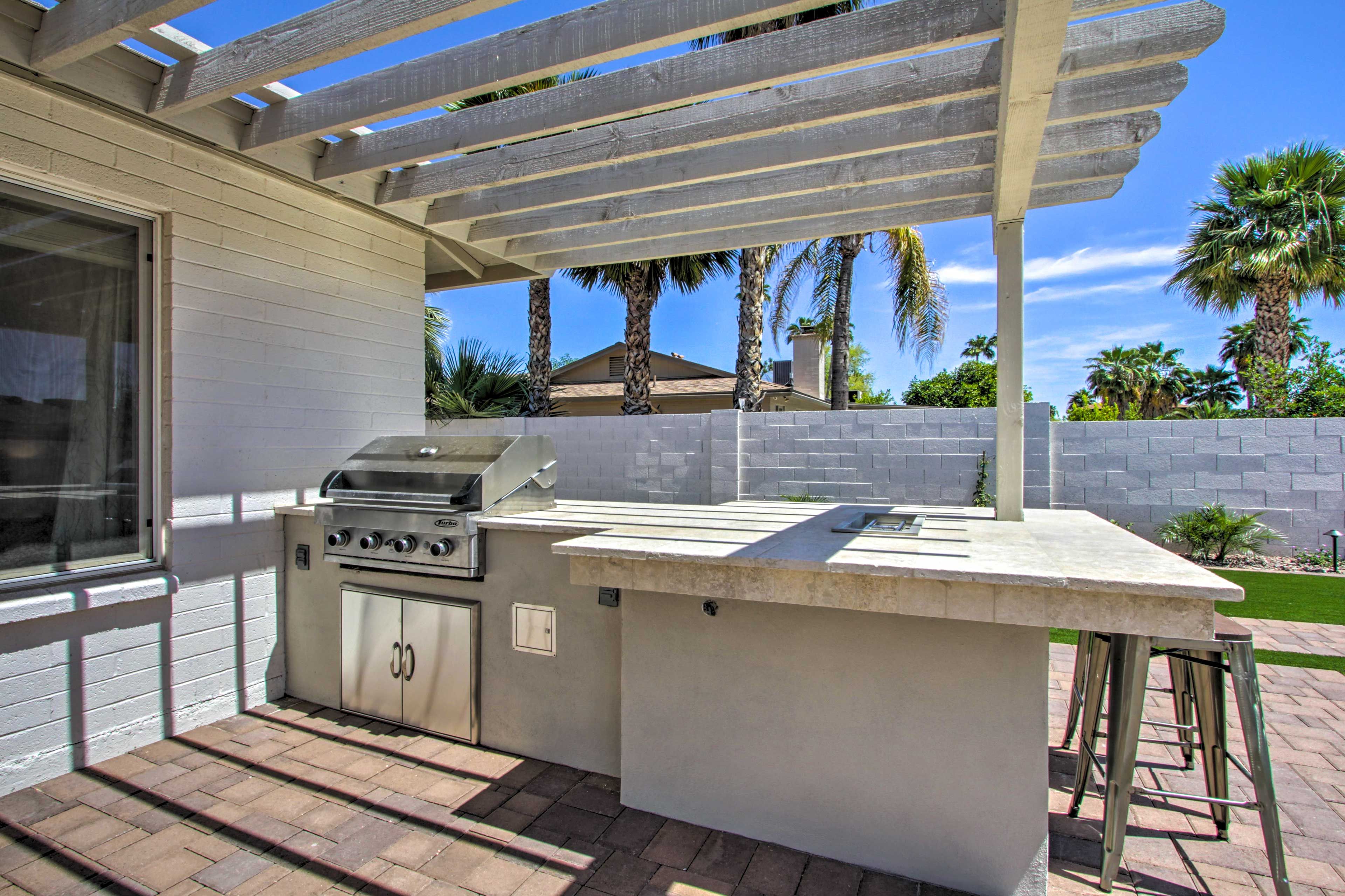 Covered Patio | Gas Grill & Space