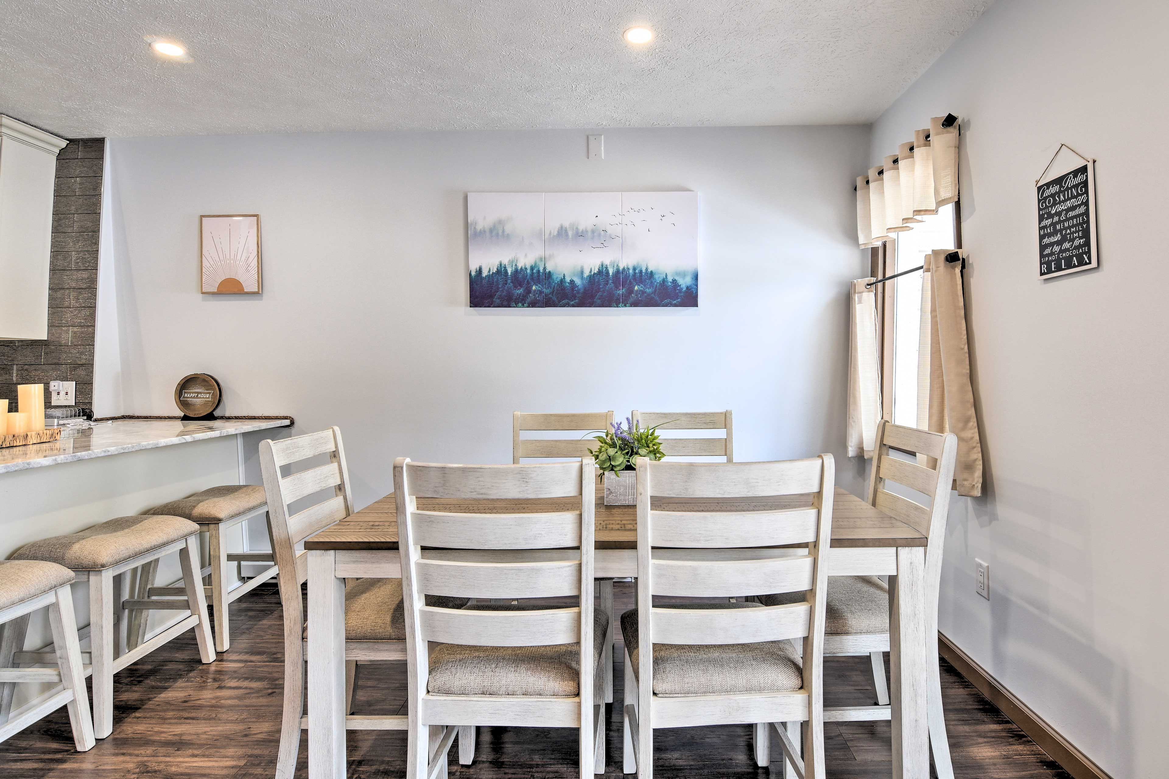 Dining Area | Dishware & Flatware