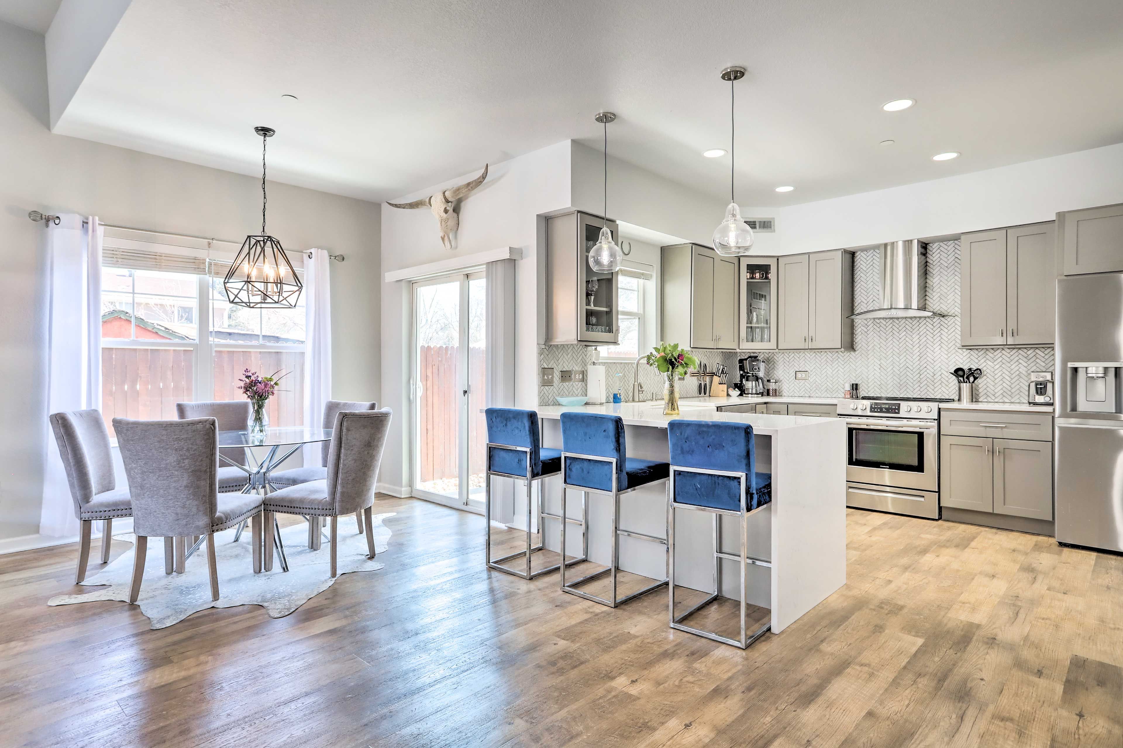Dining Area | 2-Story Home