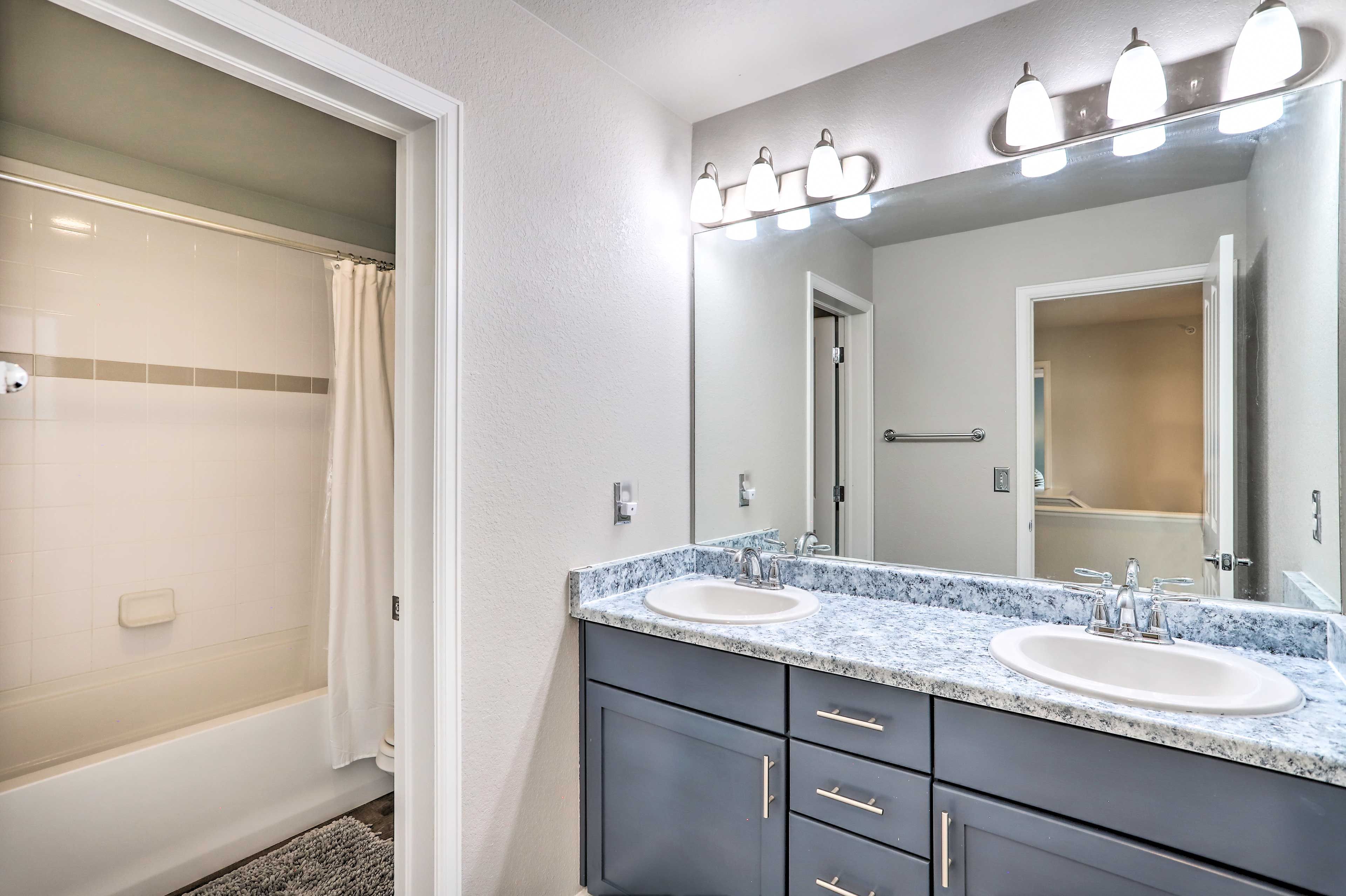 Full Bathroom | Hair Dryer