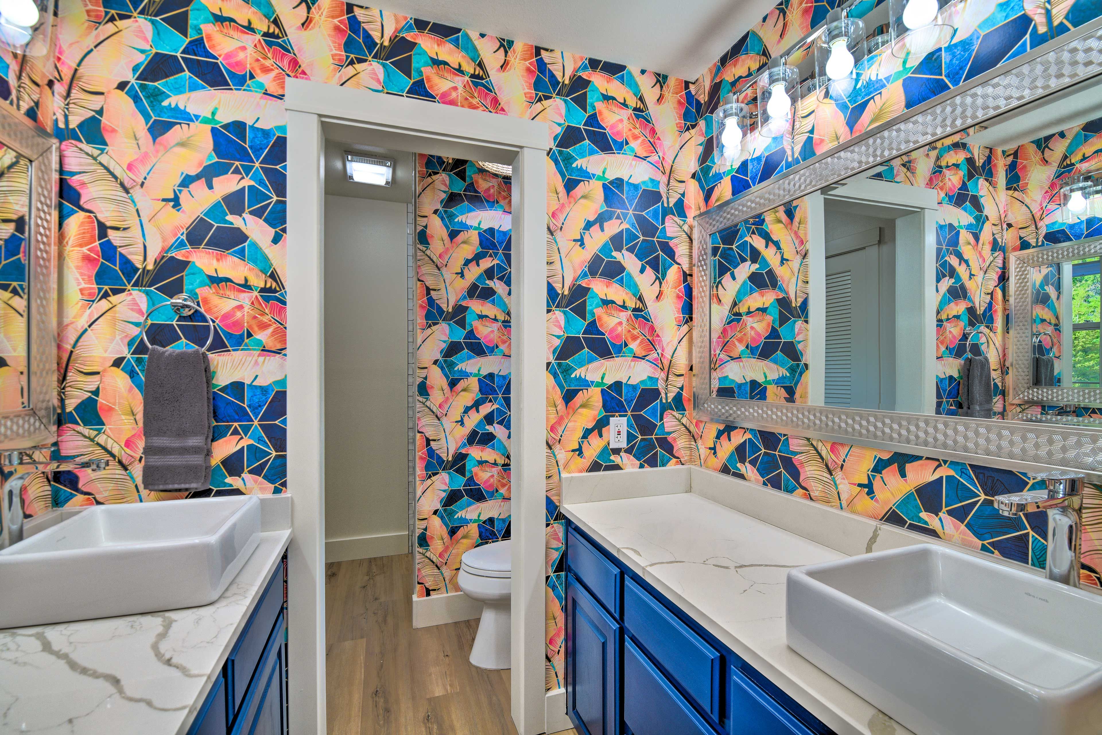 En-Suite Bathroom | Complimentary Toiletries