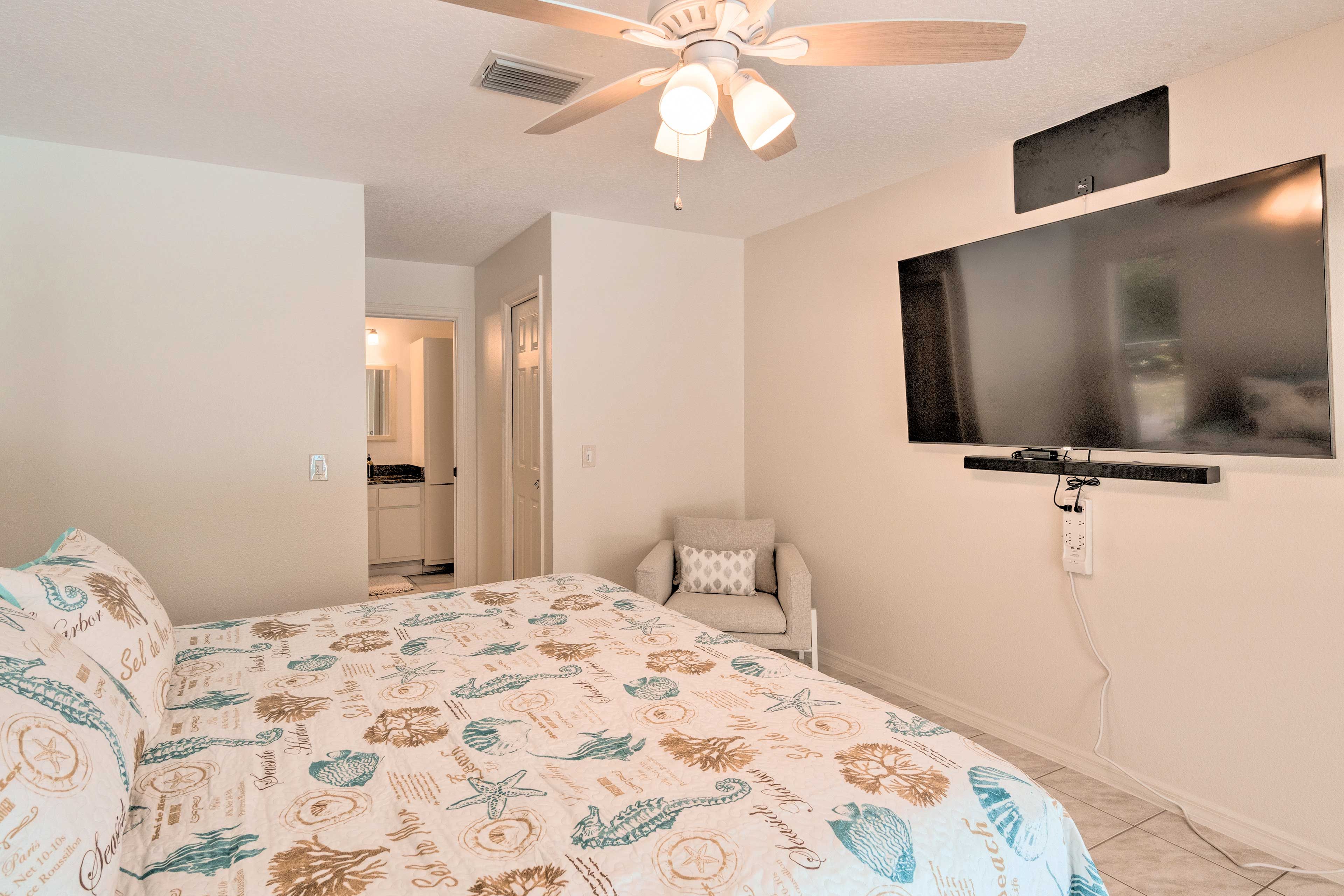 Bedroom 1 | Linens Provided