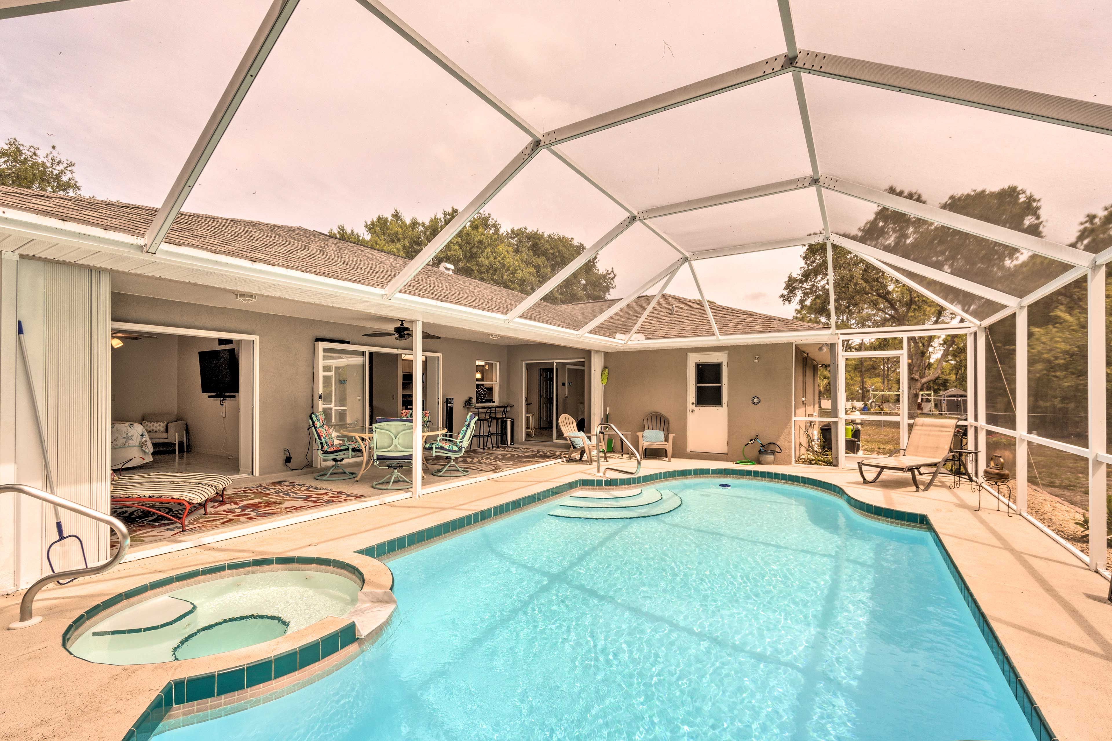 Lanai | Beach Towels | Pool Noodle