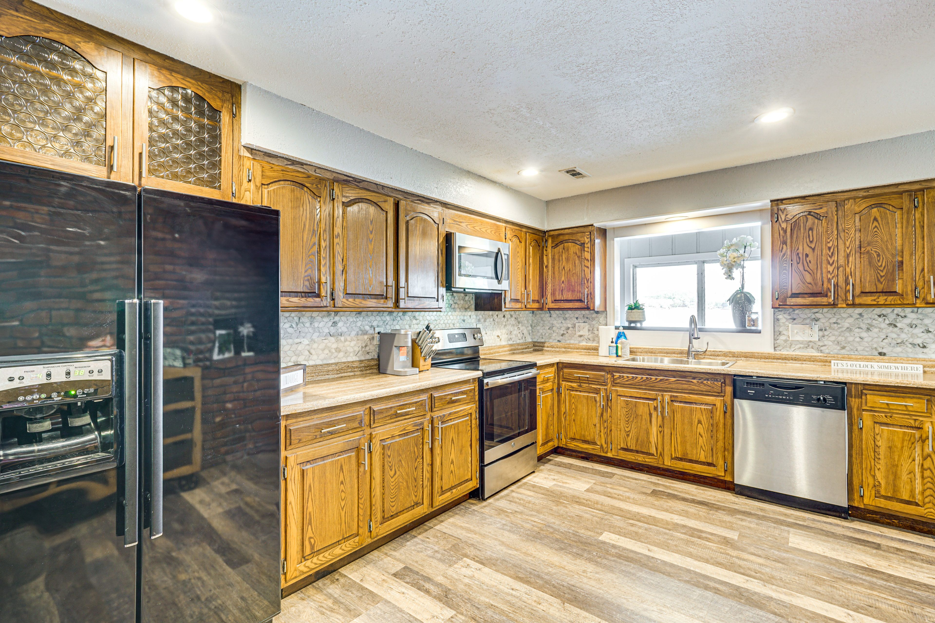 Fully Equipped Kitchen | Main Floor | Cooking Basics | Toaster