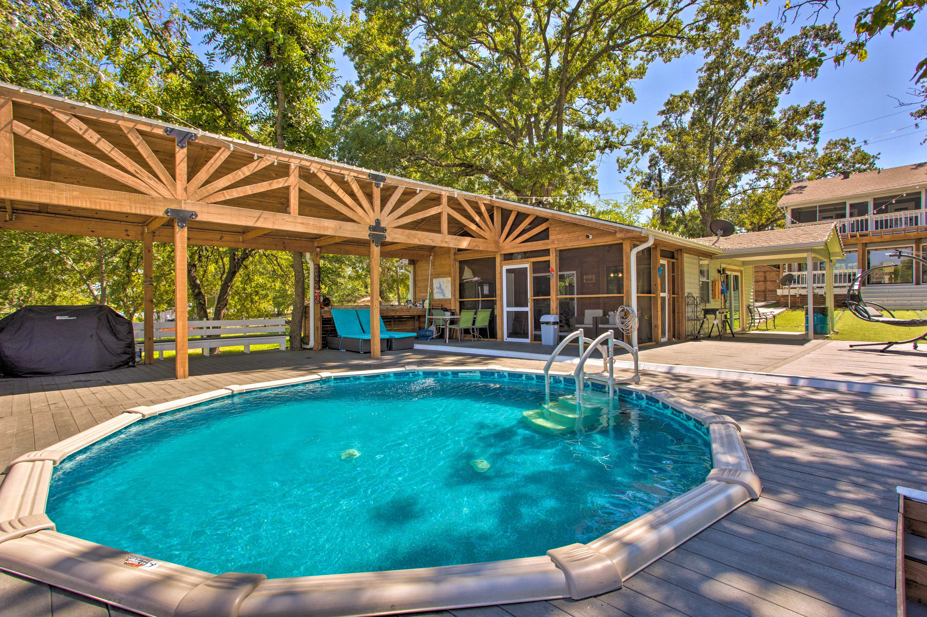 Private Pool (Open Seasonally)