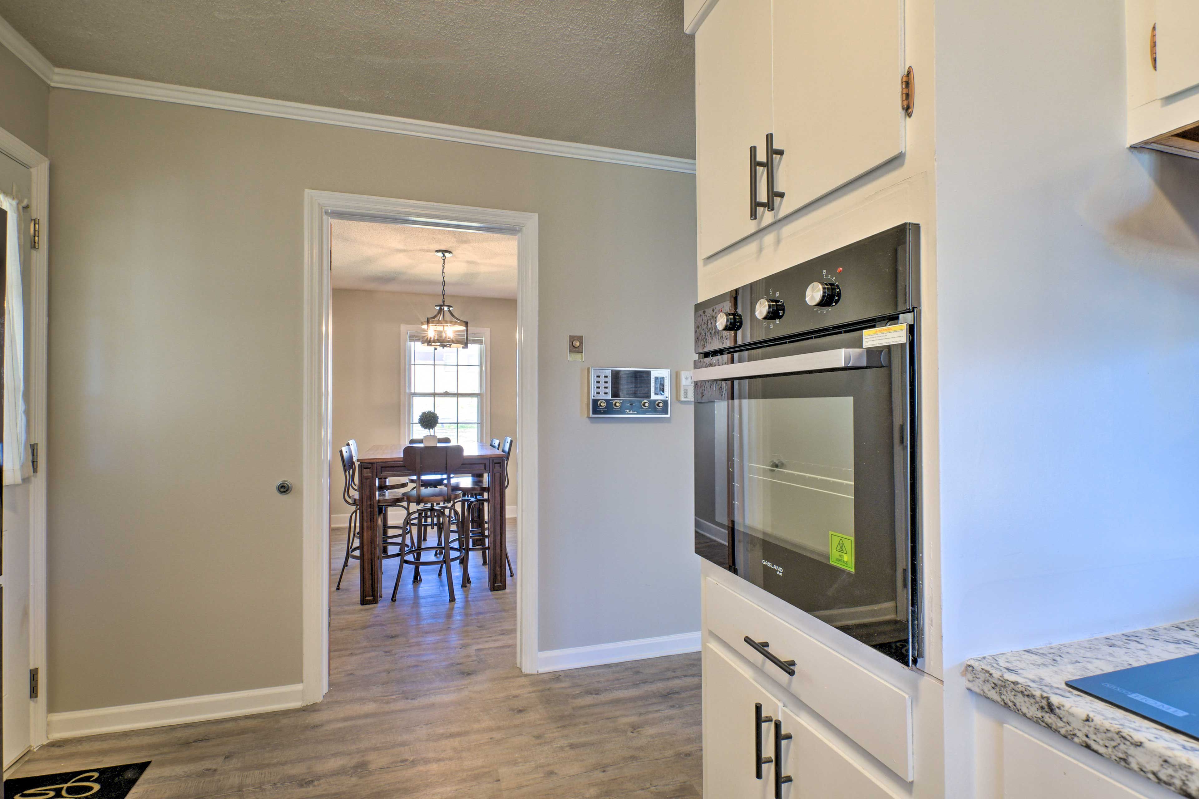 Well-Equipped Kitchen | Coffee Maker