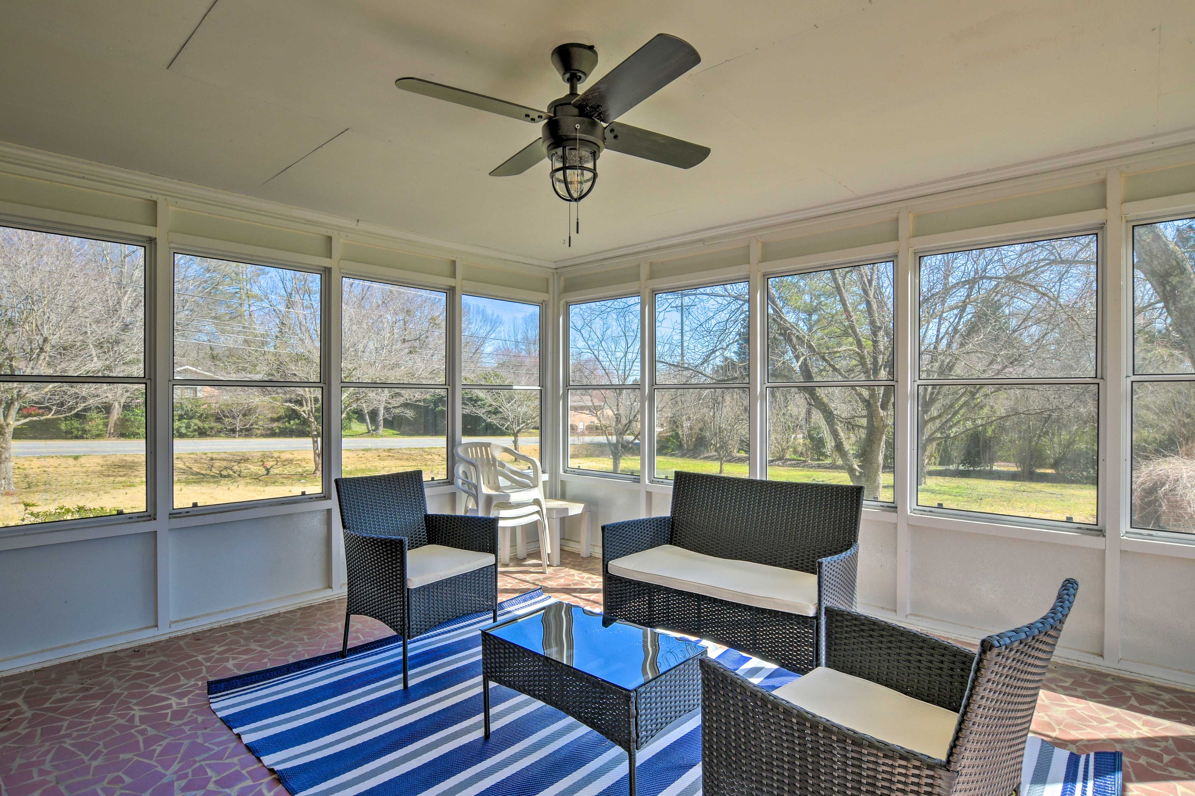 Screened-In Porch
