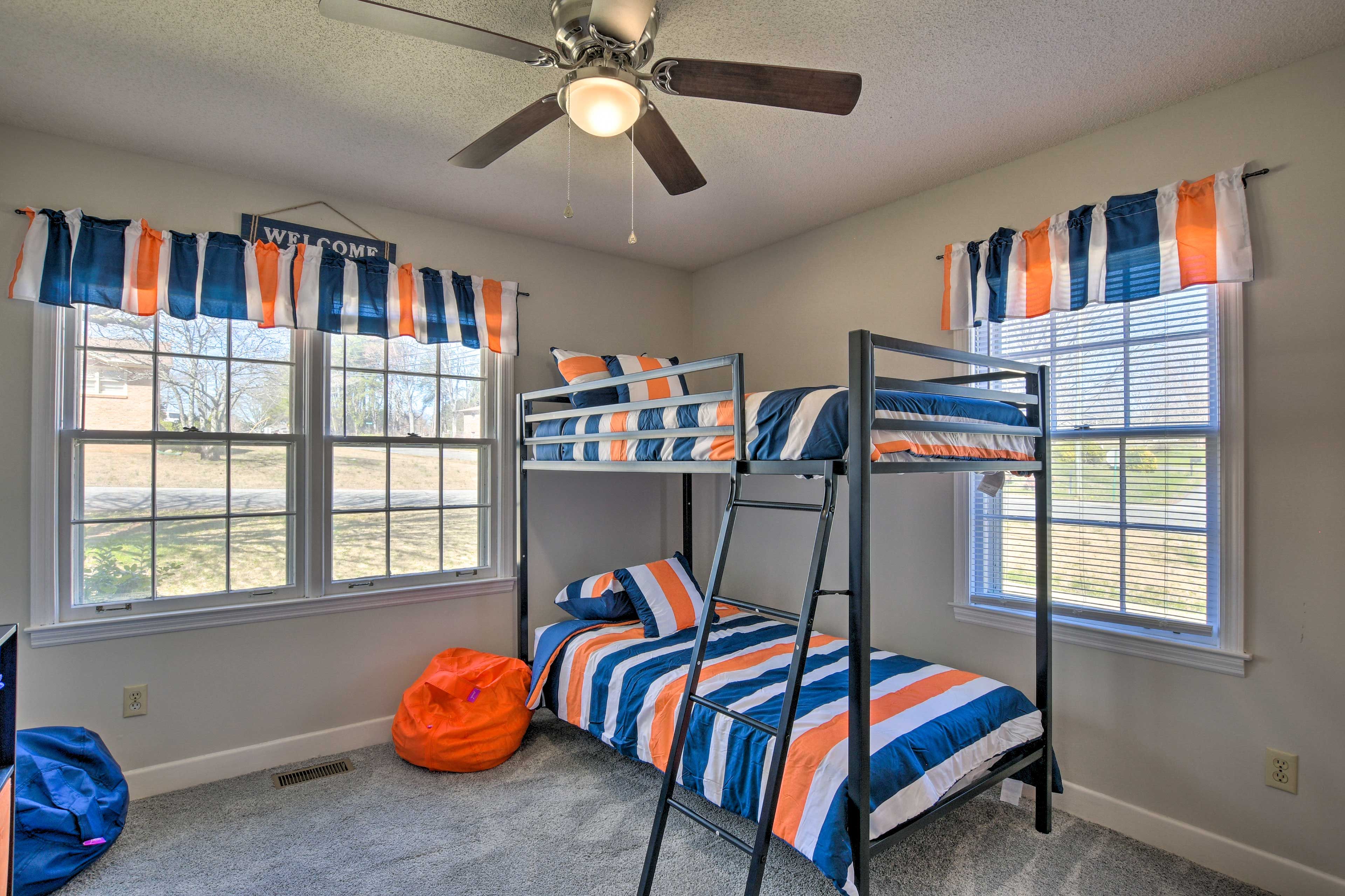 Bedroom 3 | Twin Bunk Bed