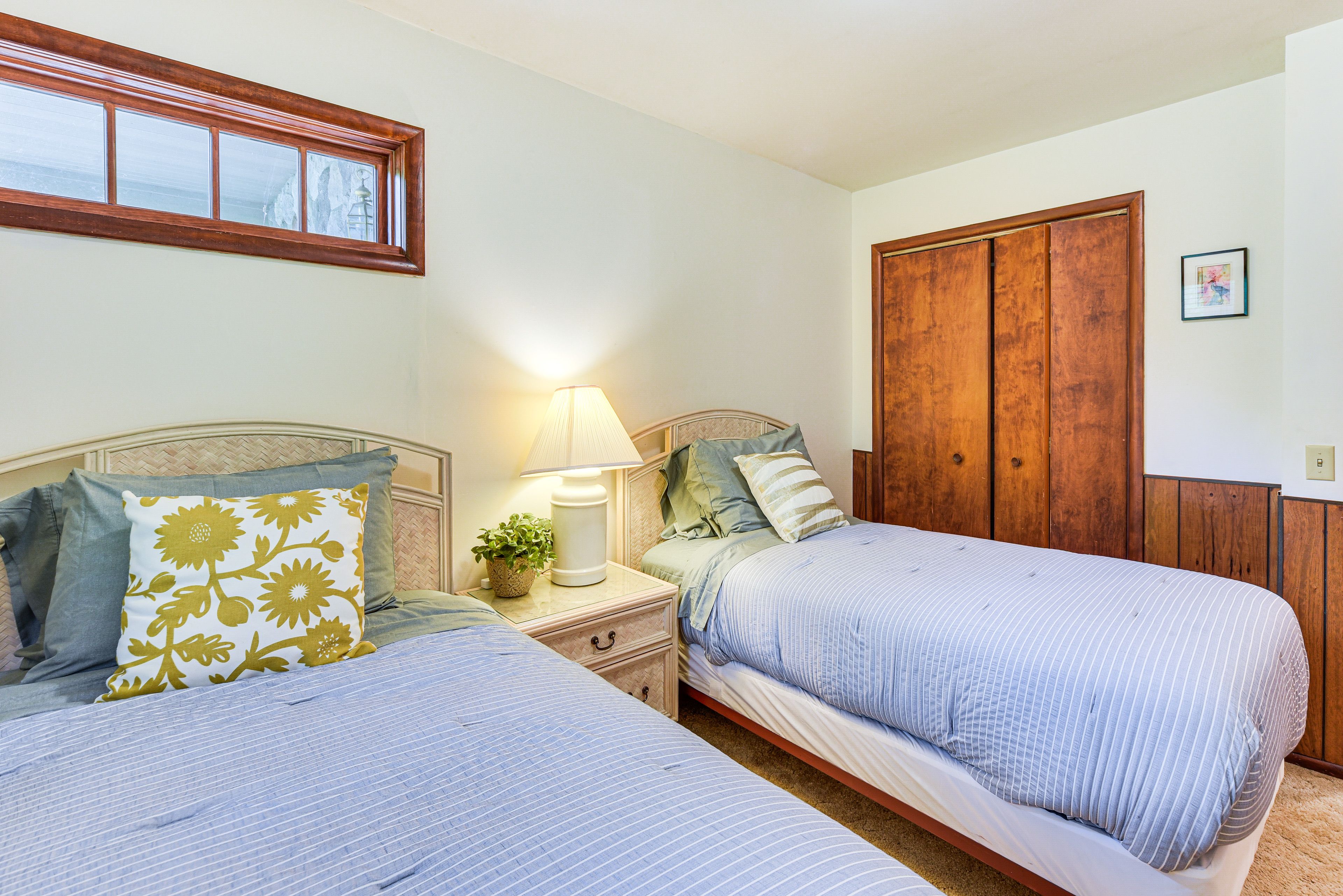 Bedroom 1 | 2 Twin Beds | Main Floor