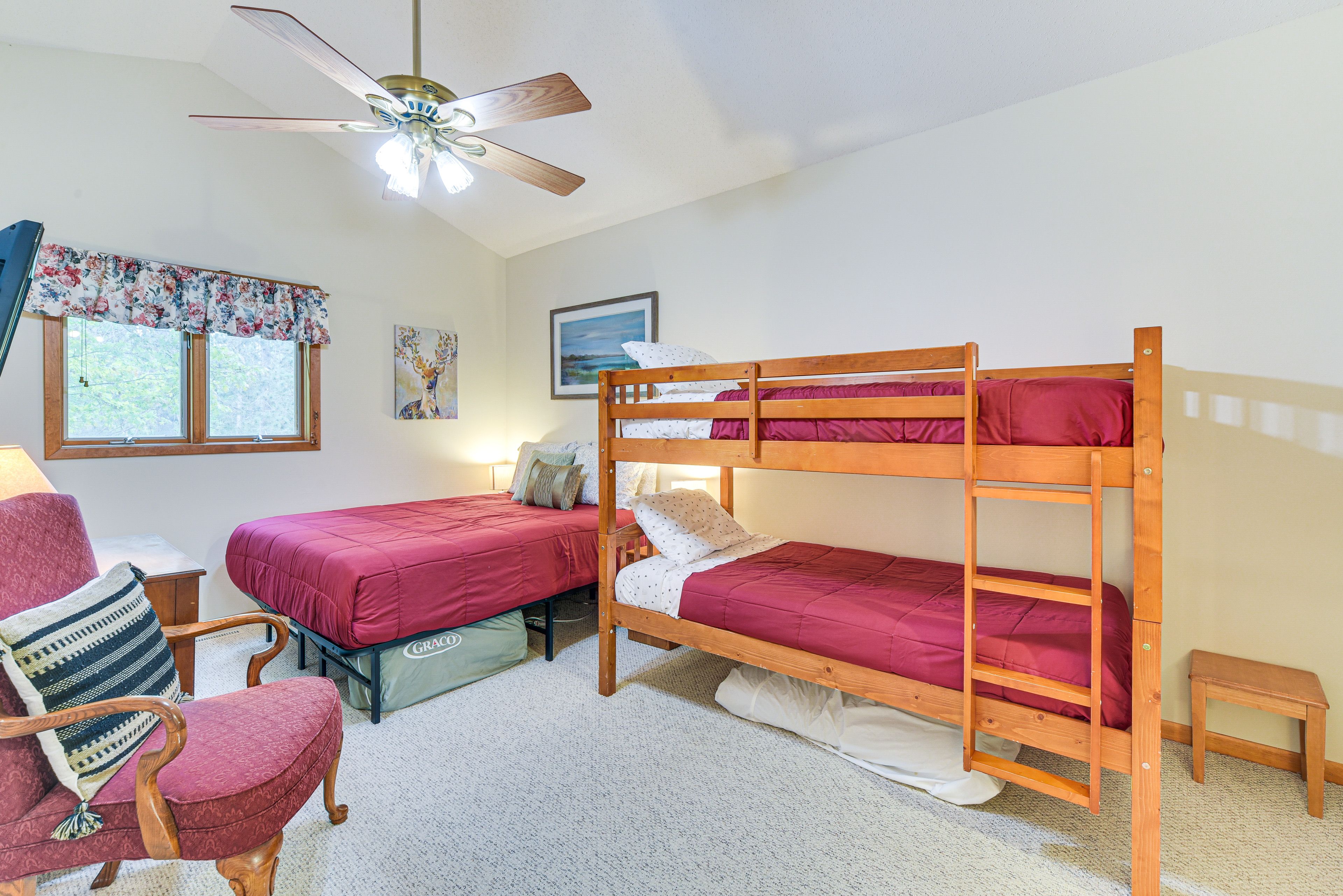 Bedroom 4  | Queen Bed | Twin Bunk Bed | 2nd Floor