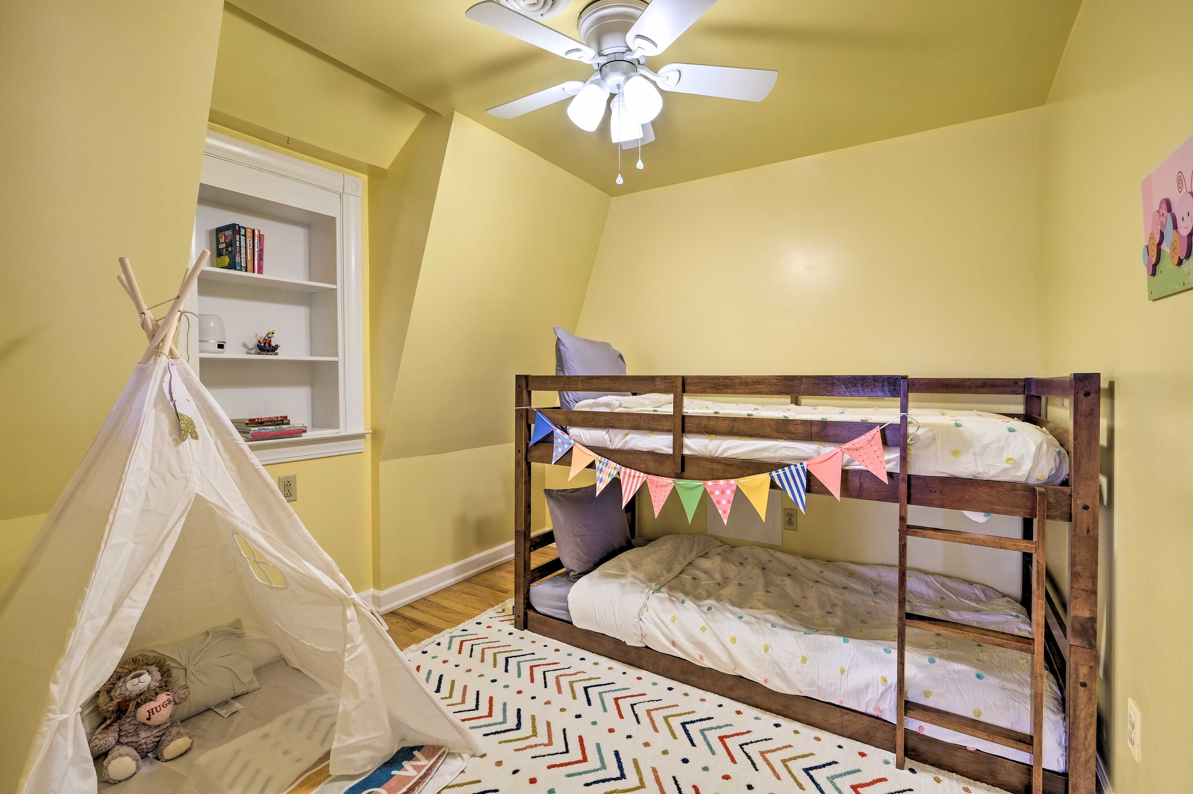 Loft | Twin Bunk Bed | 2nd Floor | Stairs Required