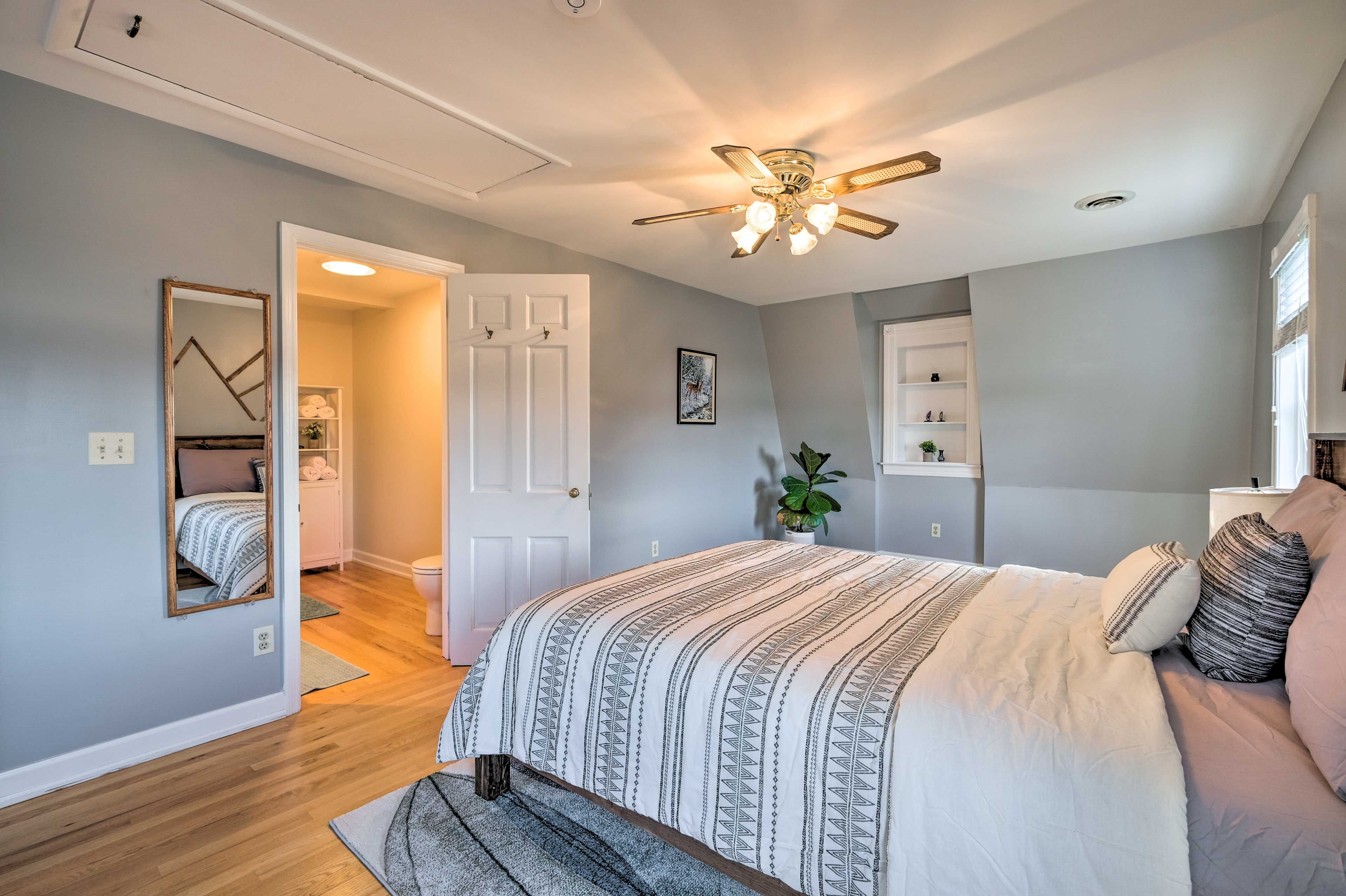 Bedroom 2 | Full En-Suite Bathroom