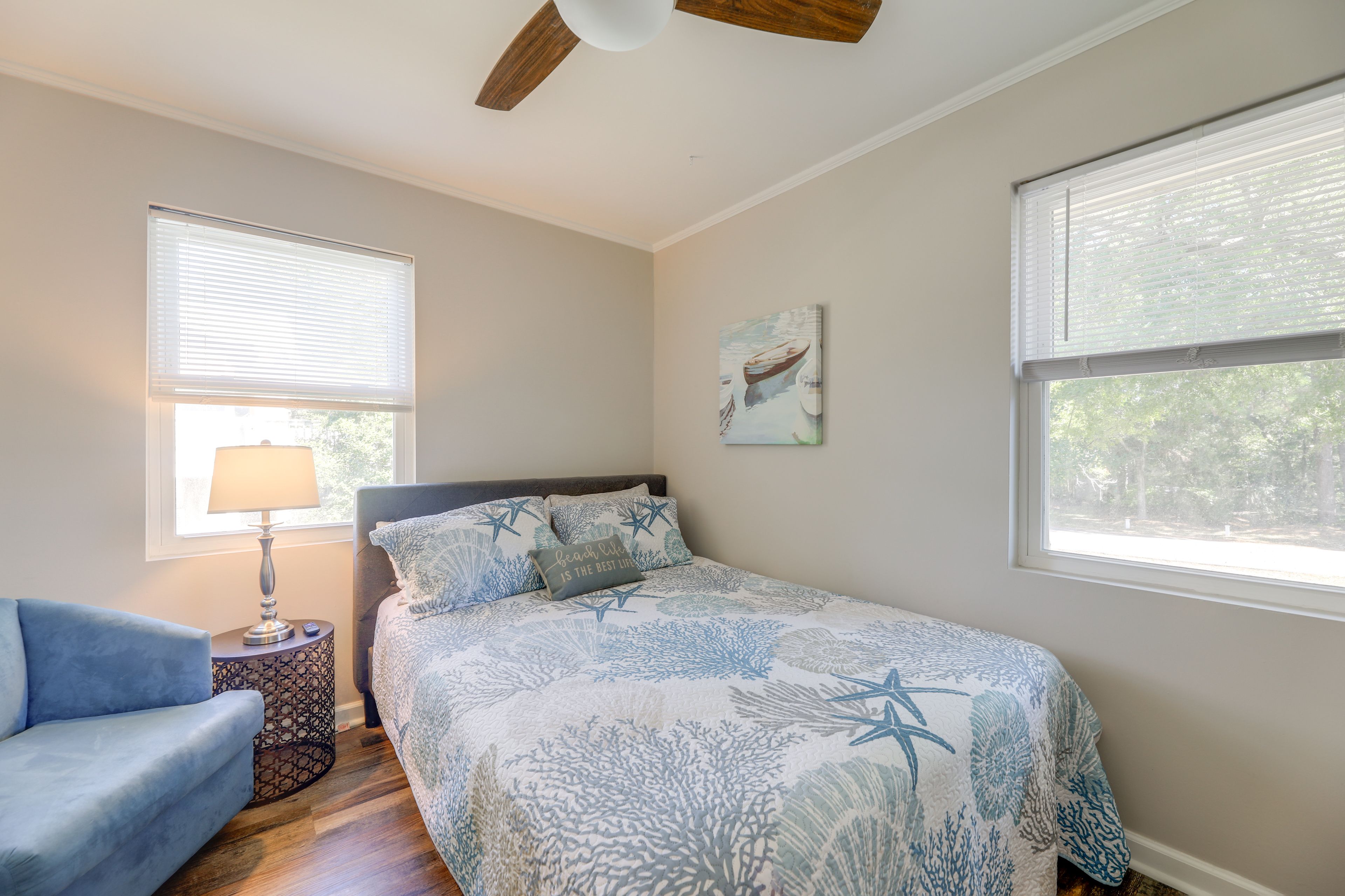 Bedroom 2 | Queen Bed | Smart TV