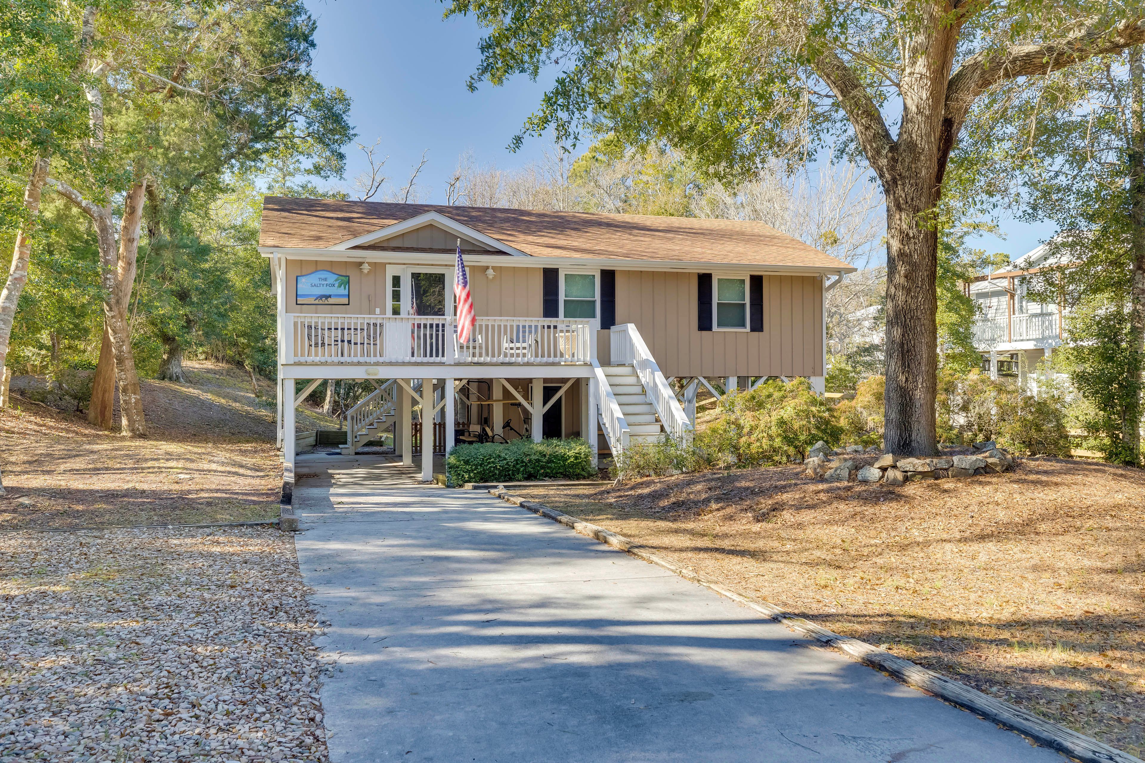 Emerald Isle Vacation Rental | 3BR | 2BA | 1,284 Sq Ft | Steps Required