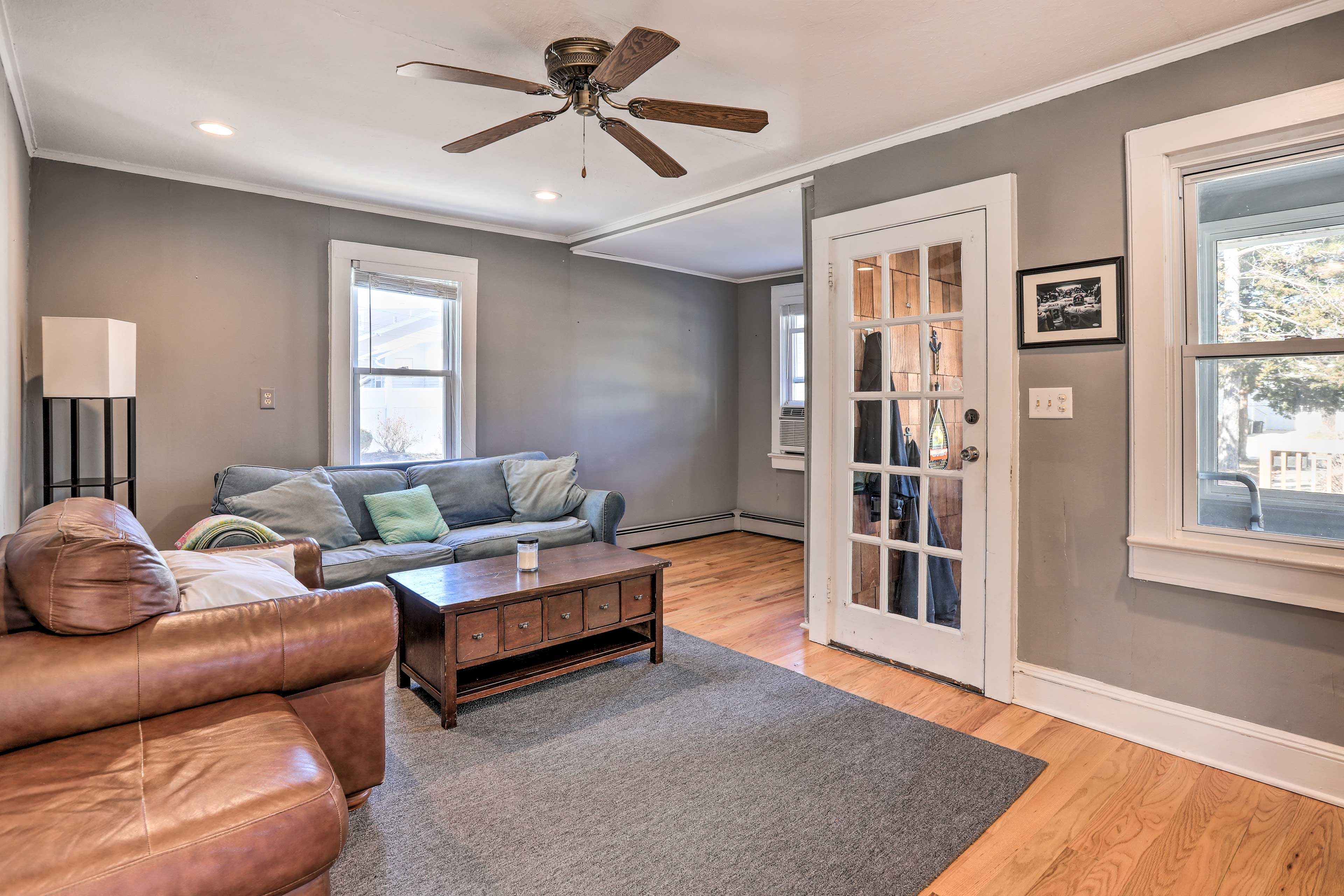 Living Room | Smart TV