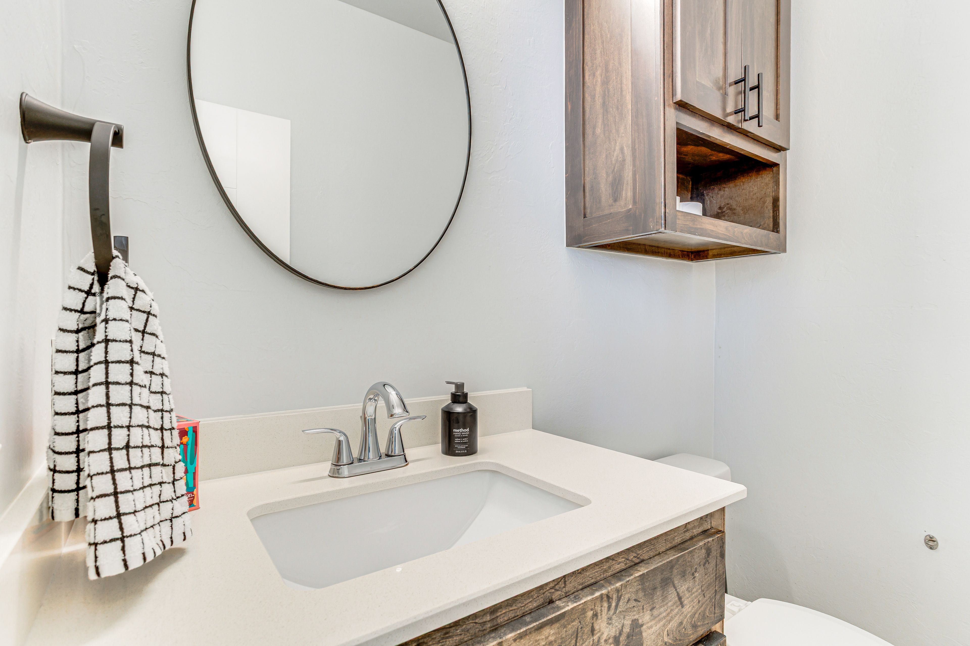 Half Bathroom | Main Level
