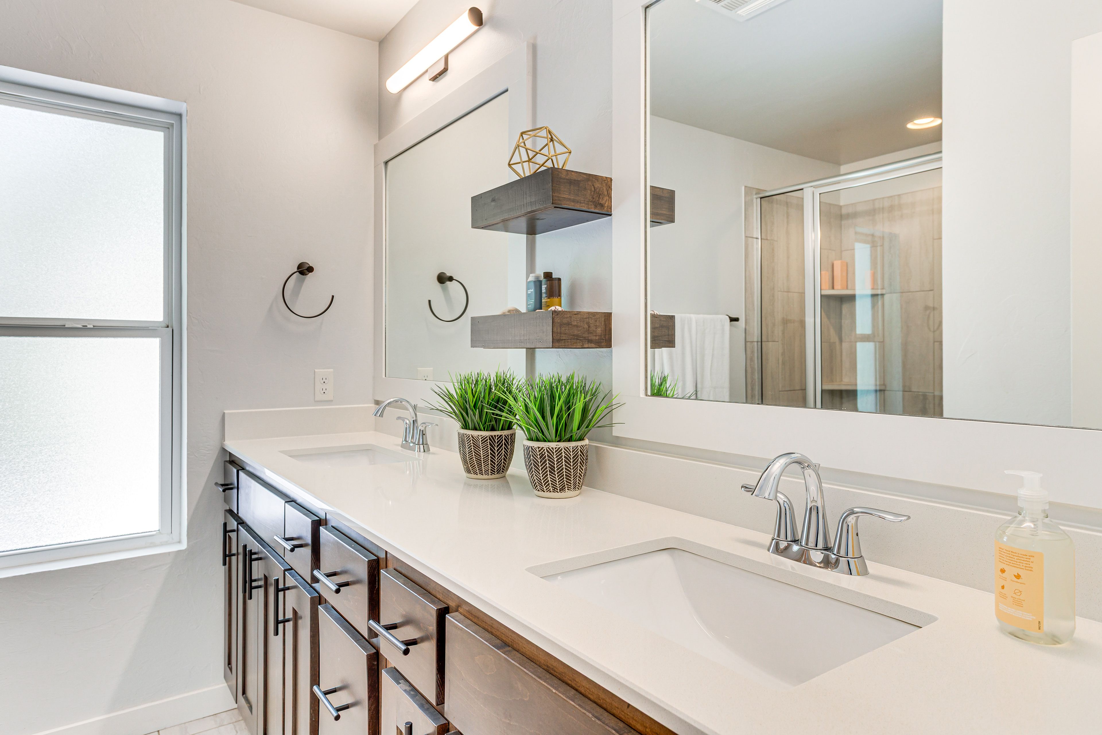 En-Suite Bathroom | Towels Provided
