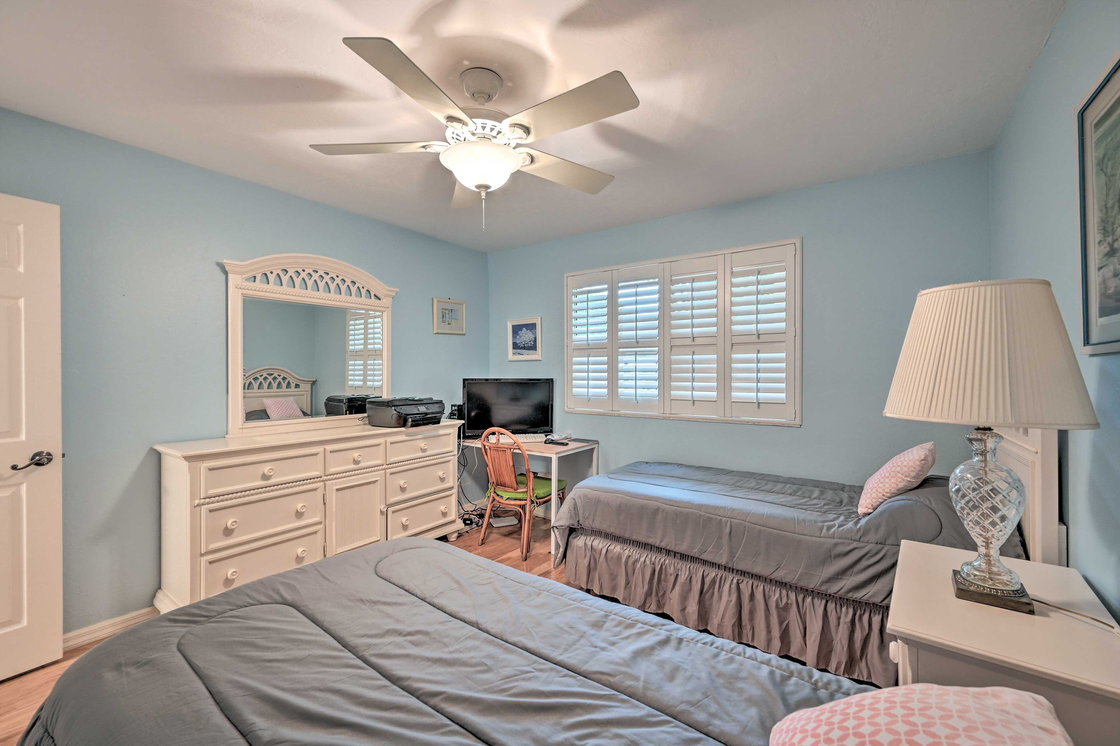Bedroom 2 | 2 Twin Beds