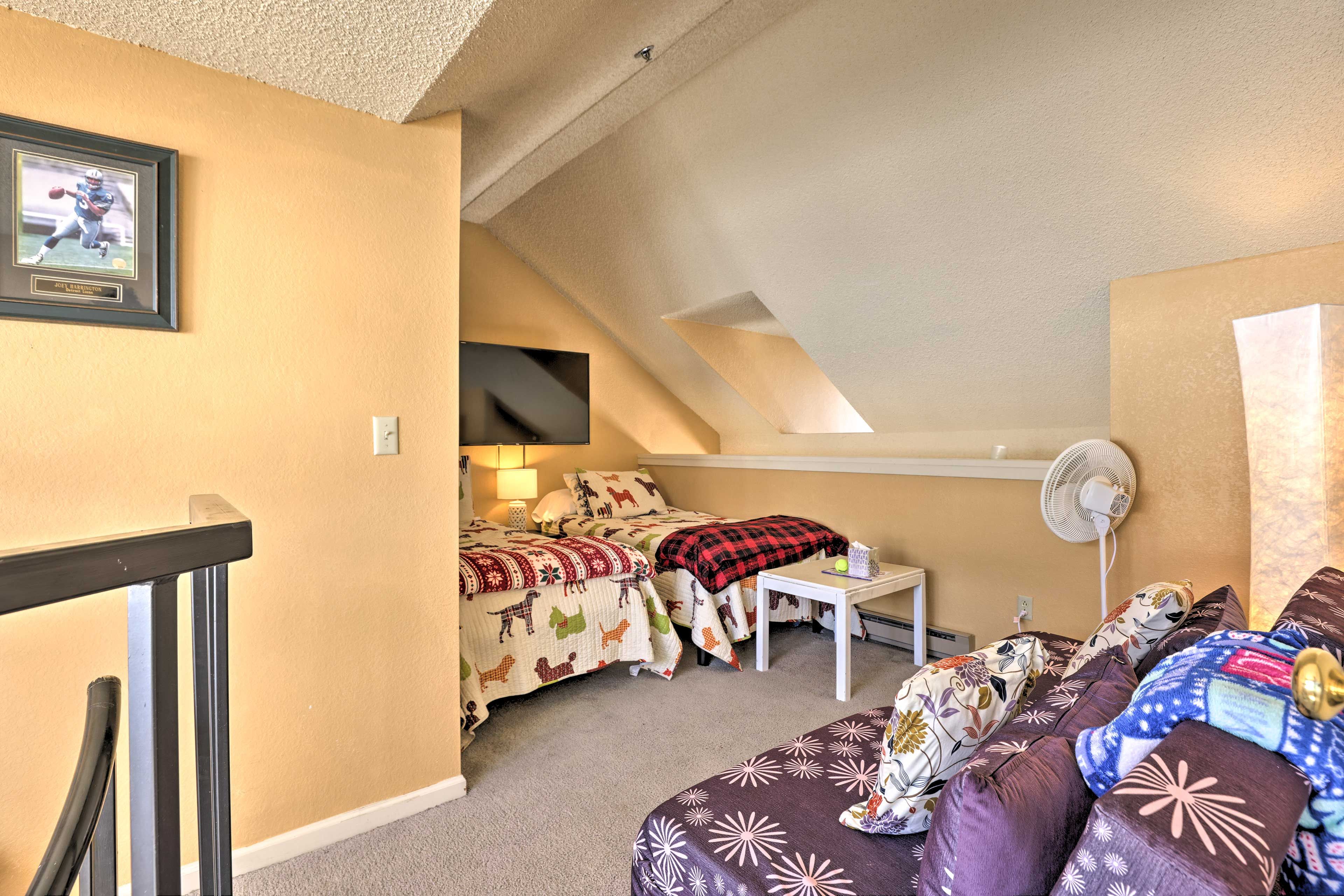 Loft | 2 Twin Beds