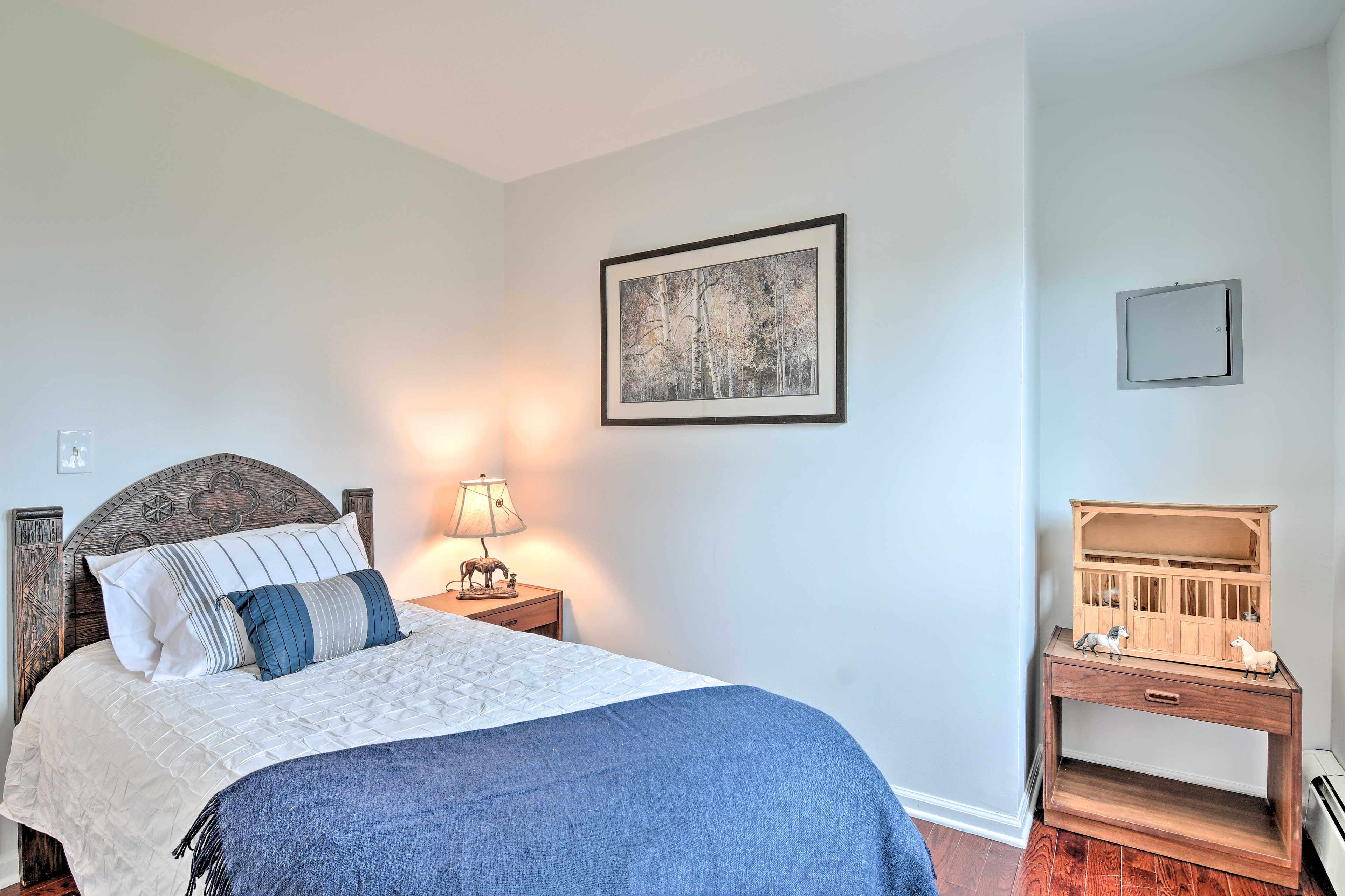 Bedroom 4 | 2nd Floor | Twin Bed