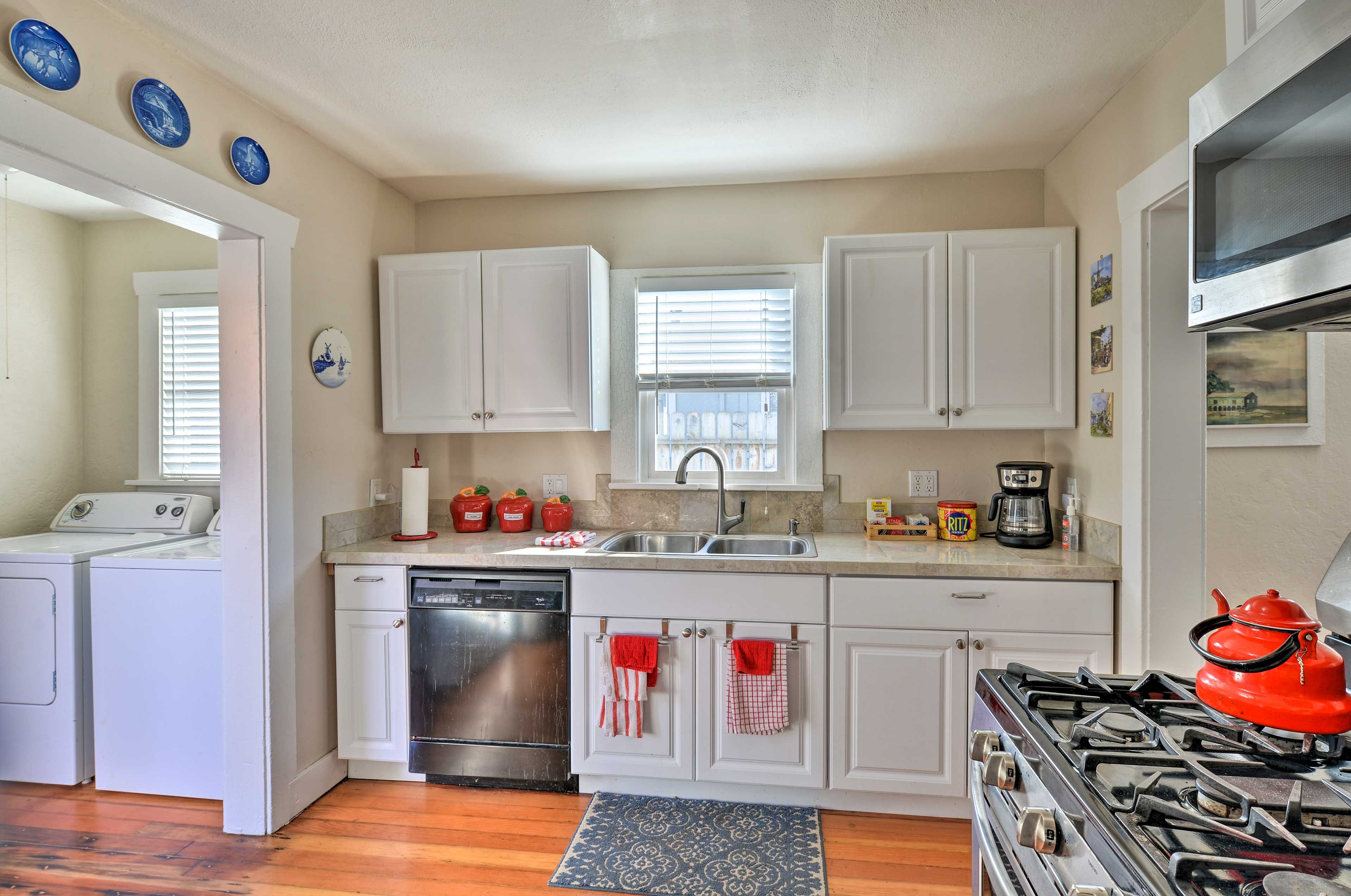 Kitchen | Fully Equipped