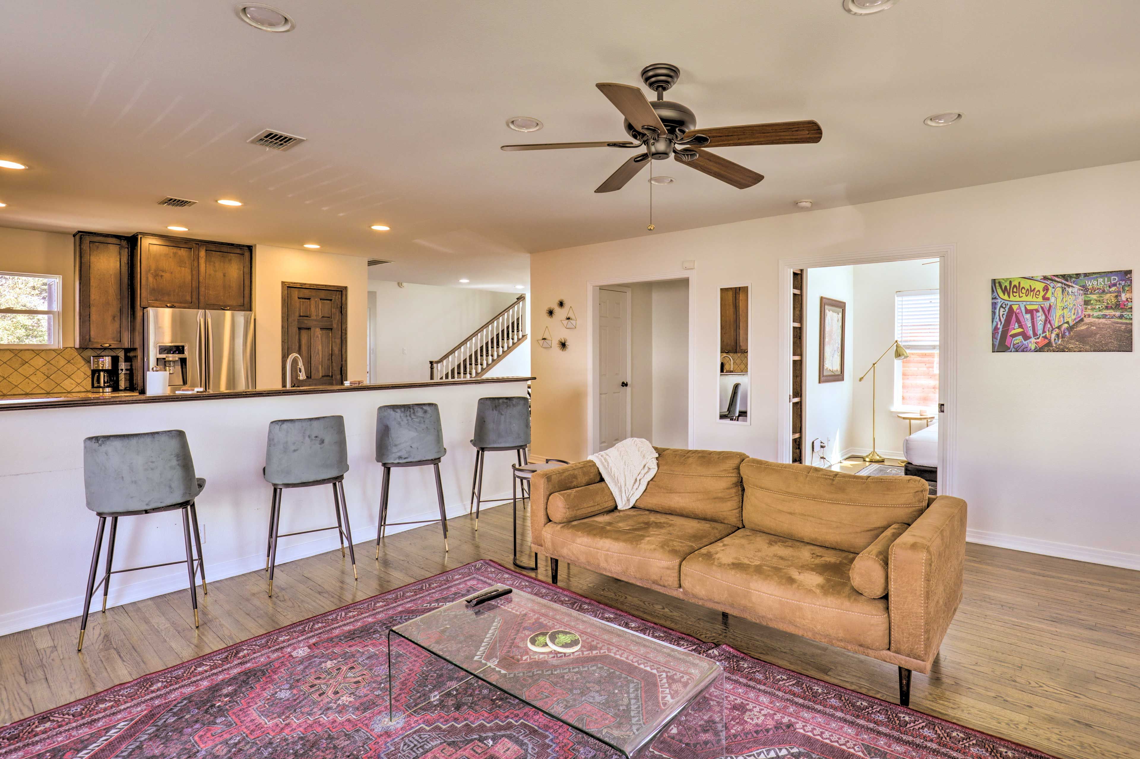 Living Room | Kitchen