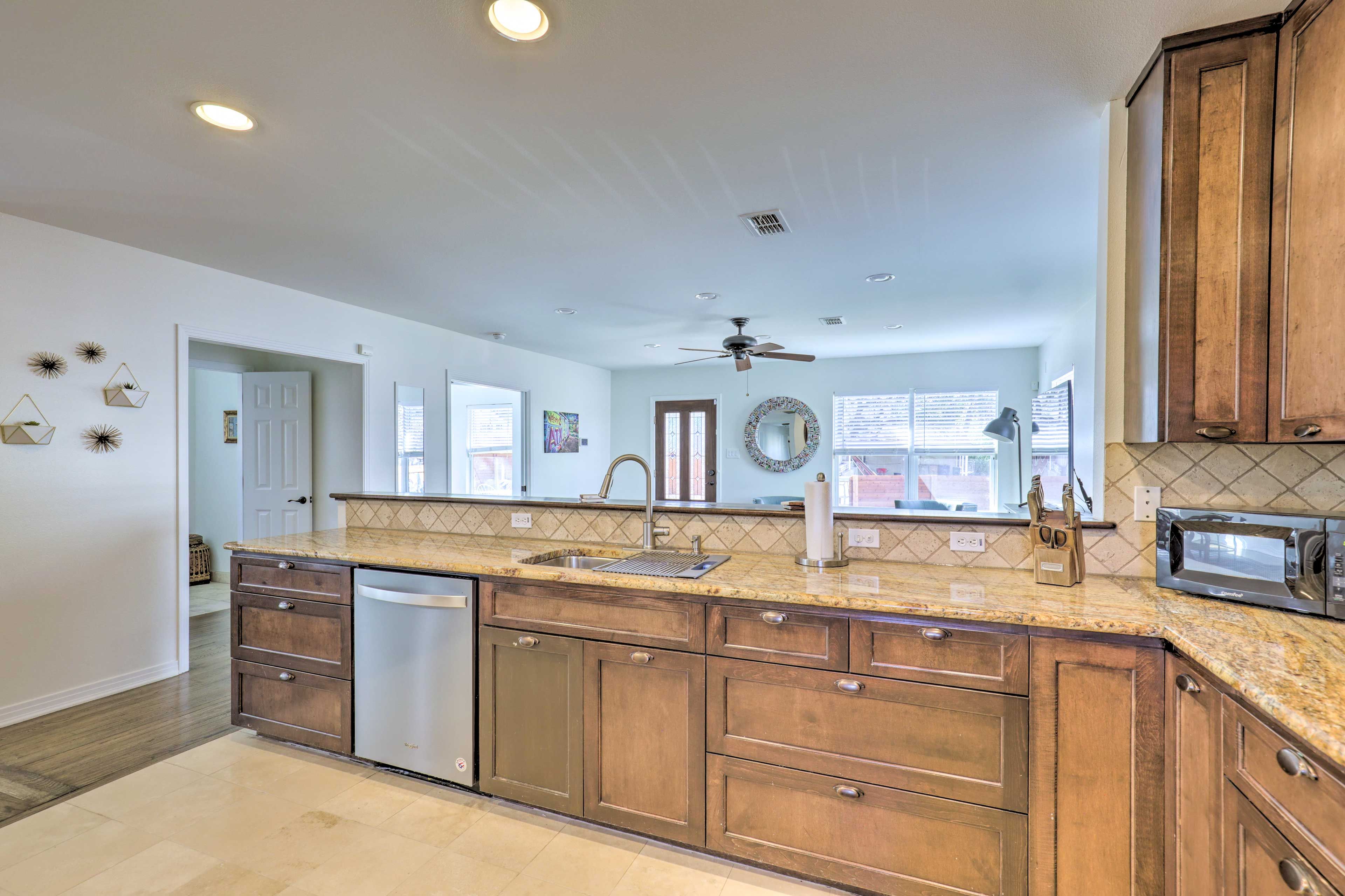 Kitchen | Fully Equipped
