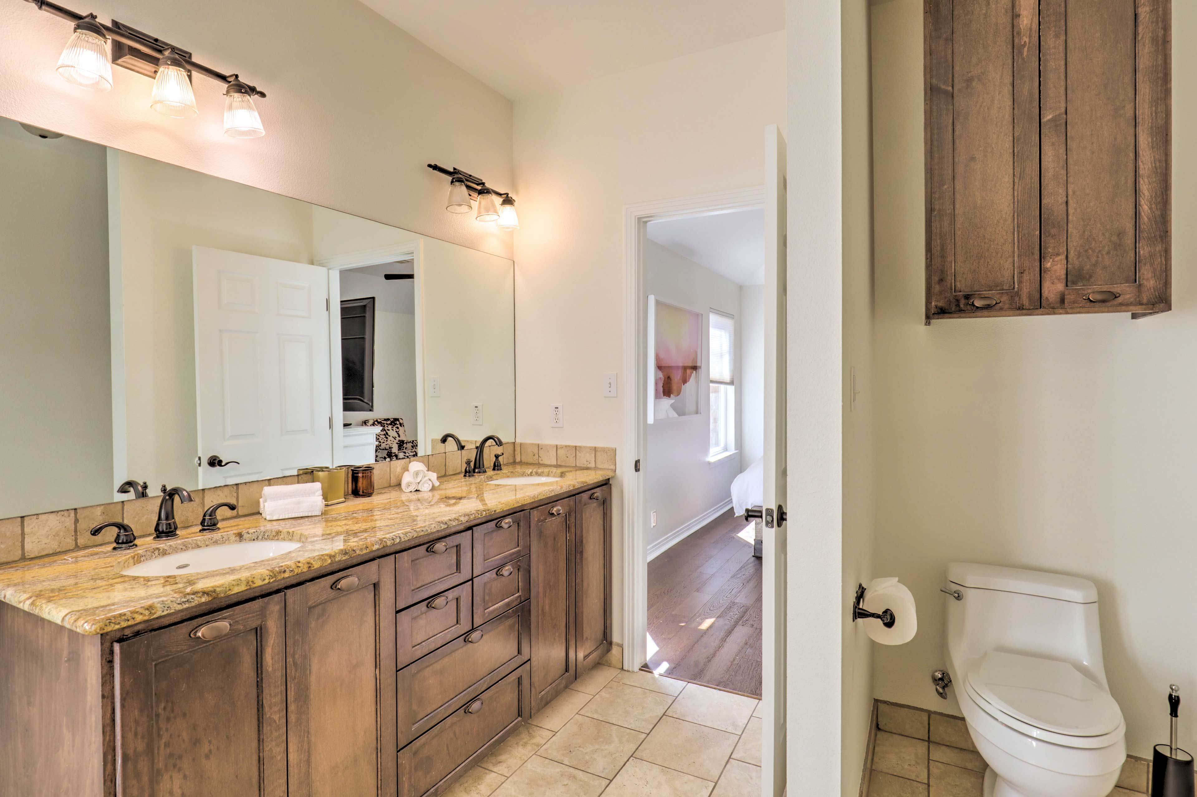 Full Bathroom