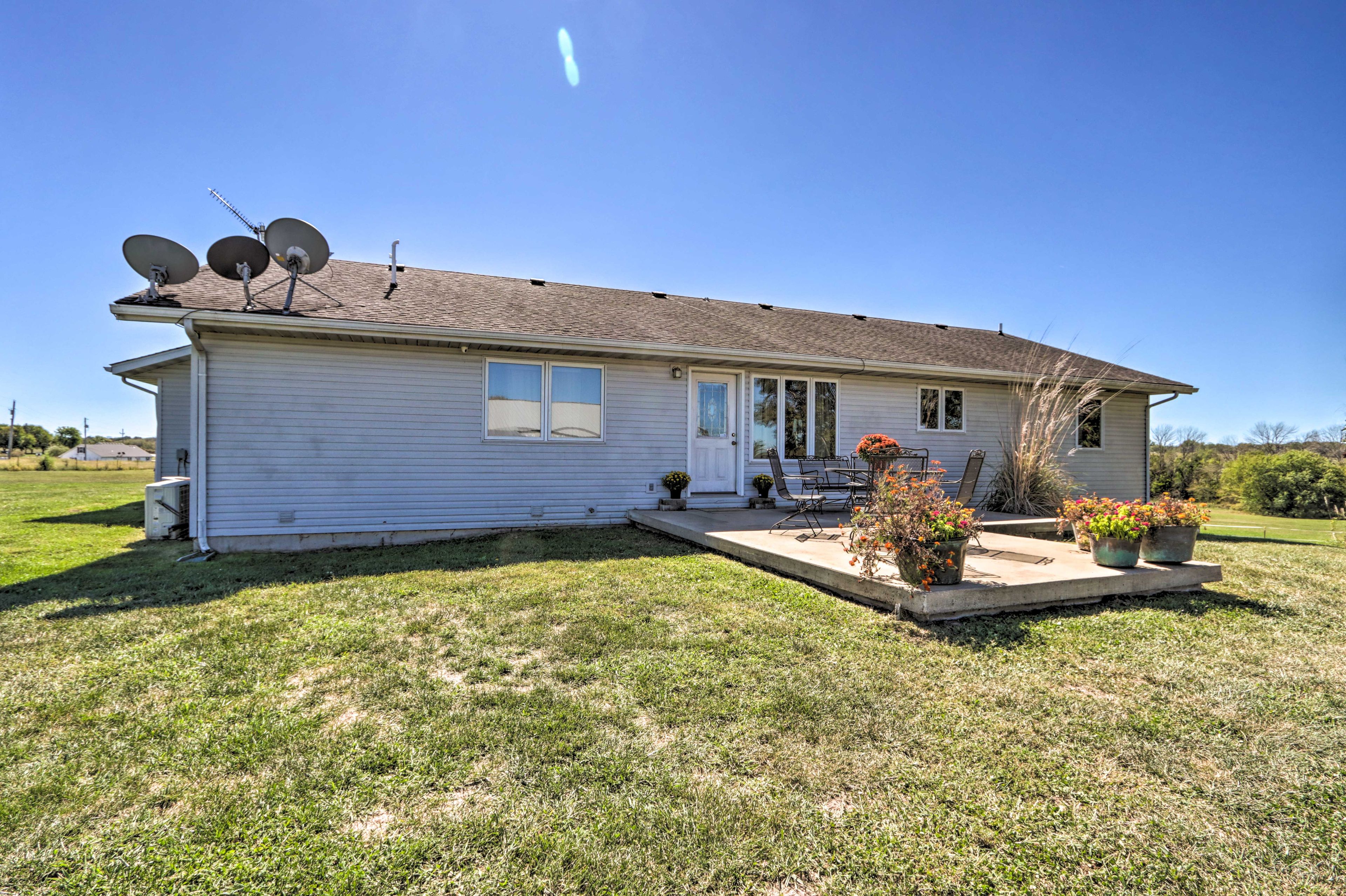 Home Exterior & Patio