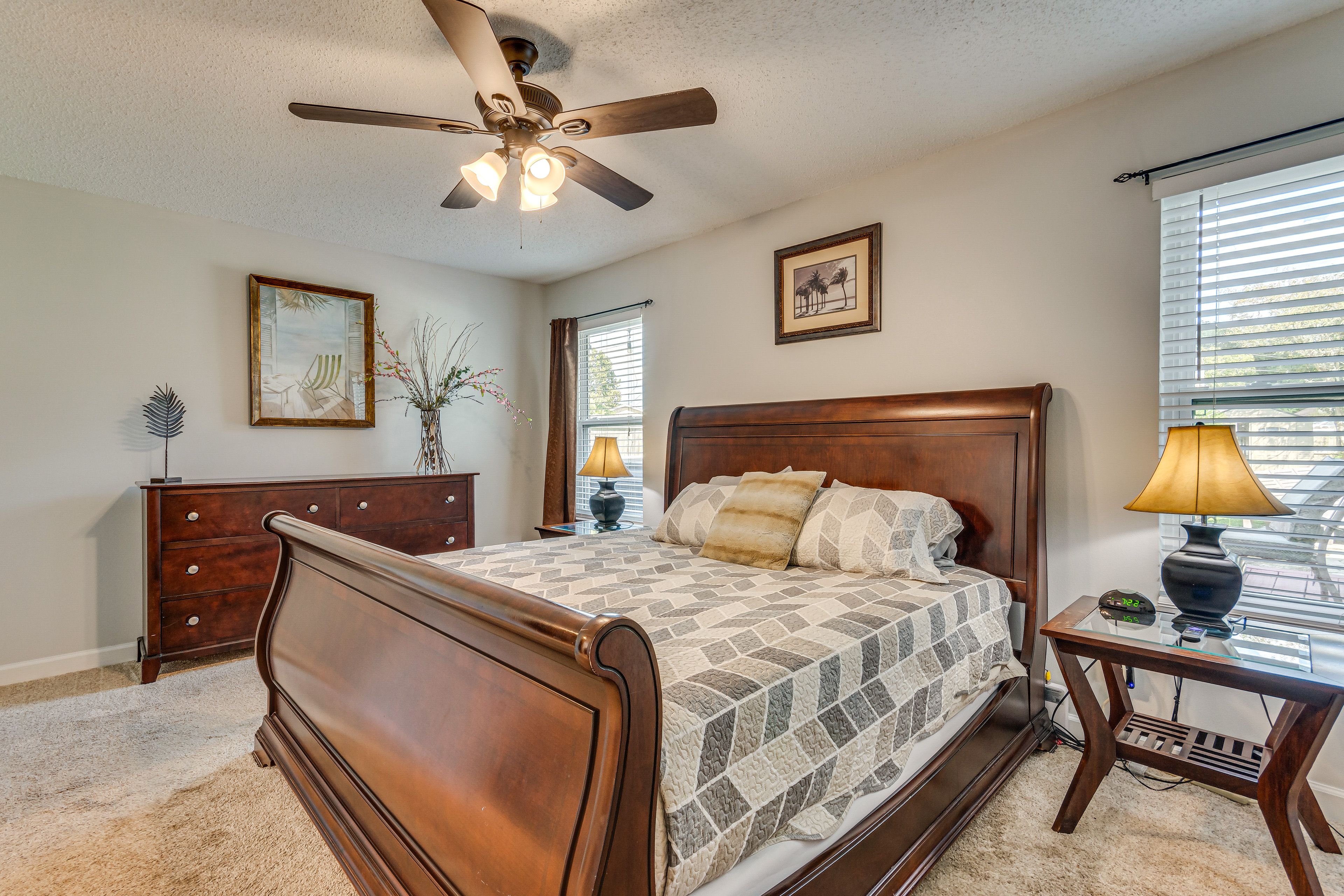 Bedroom 1 | King Bed