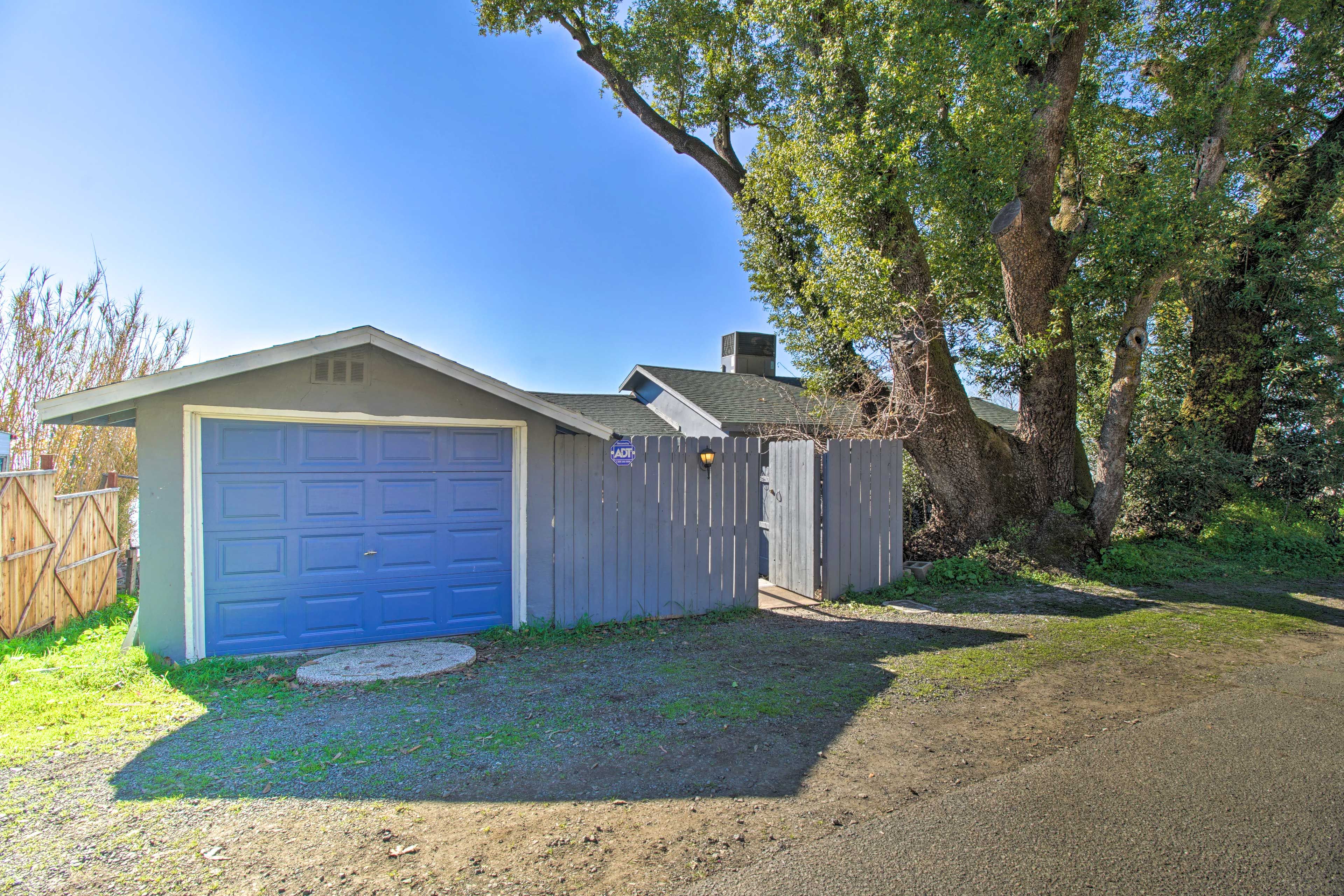 Home Exterior | Driveway Parking (2 Vehicles)