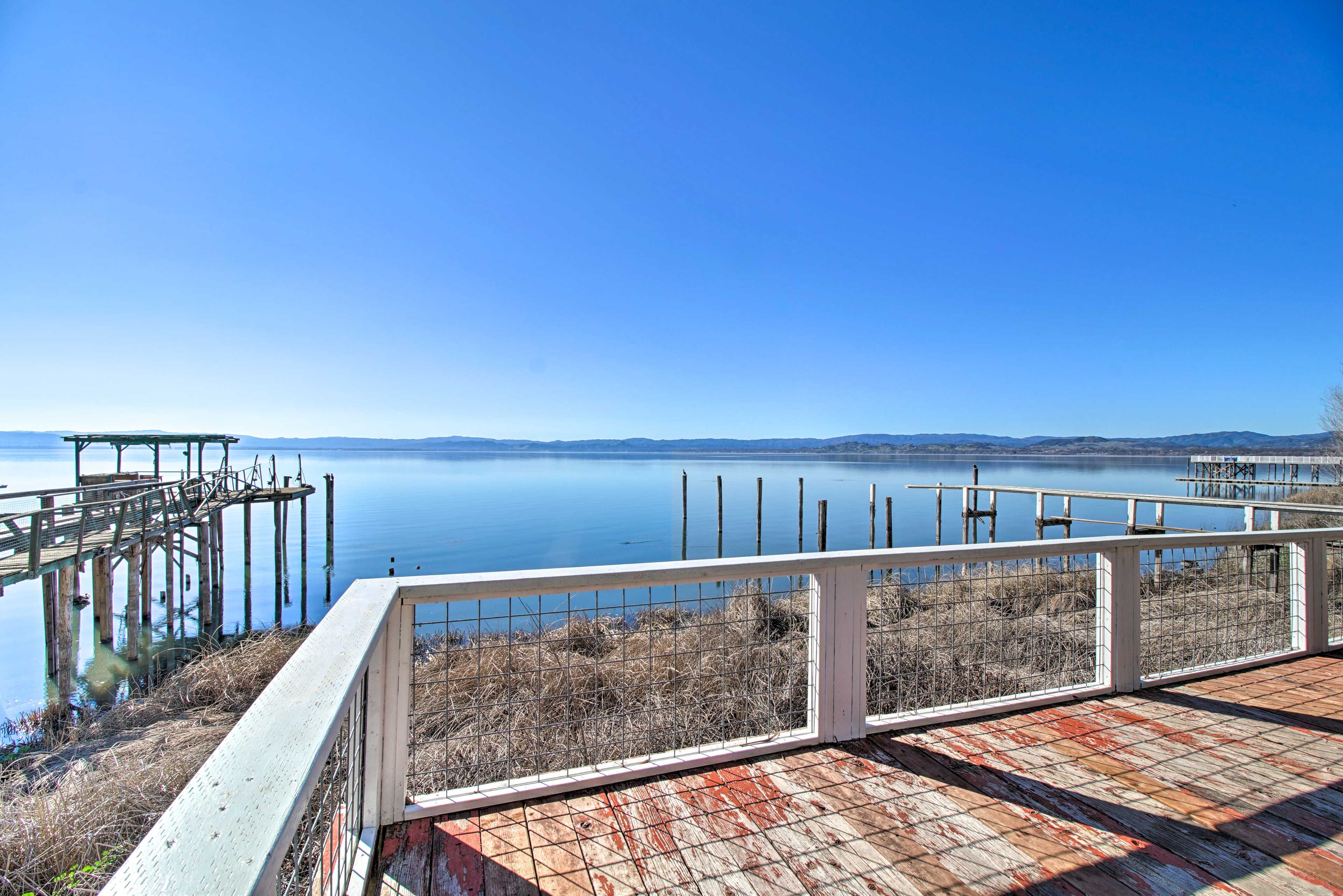 Deck | Clear Lake Views