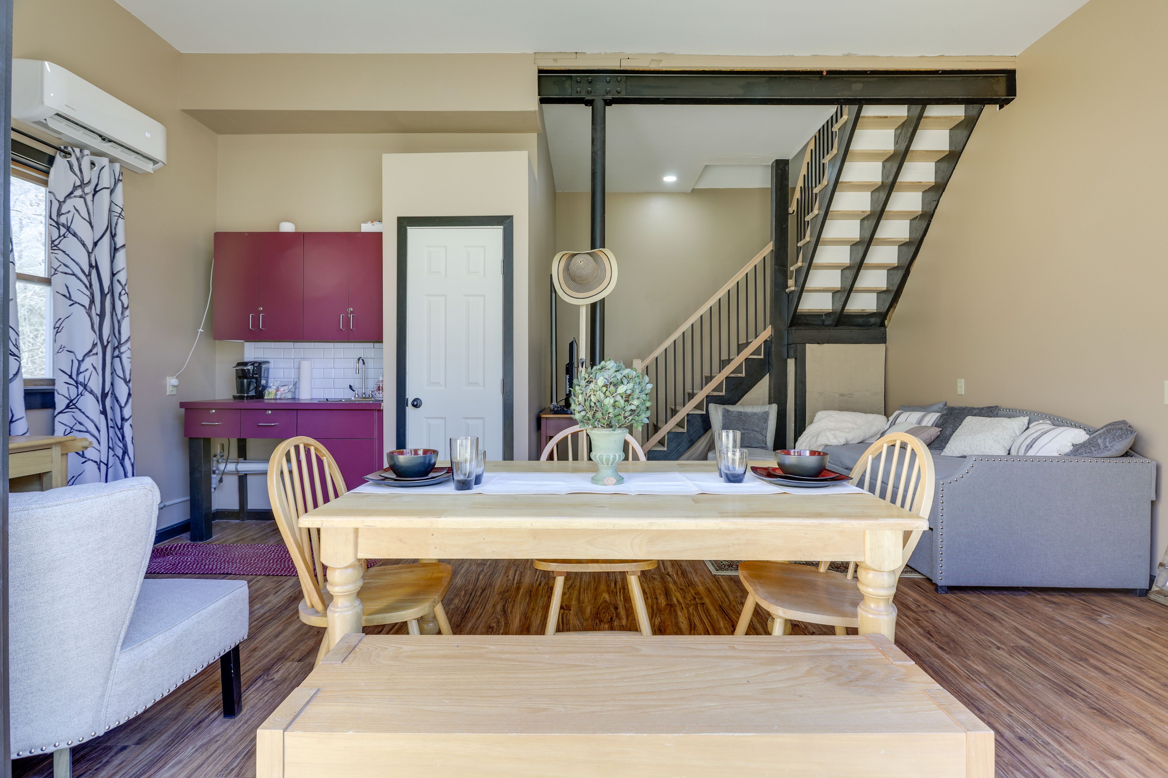 Canterbury Vacation Rental | 1BR | 1BA | 1,000 Sq Ft | Step-Free Entry