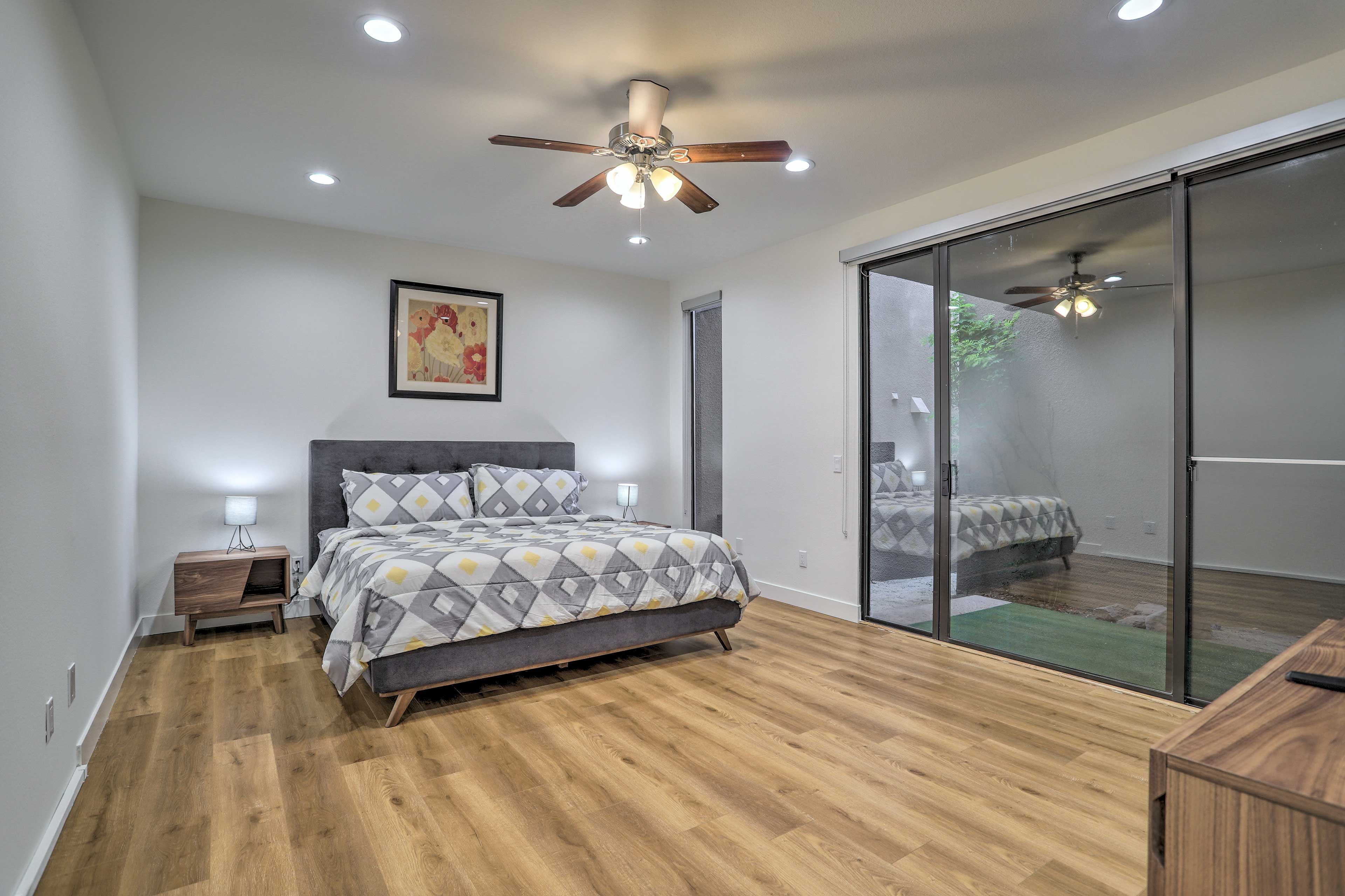 Bedroom 2 | King Bed