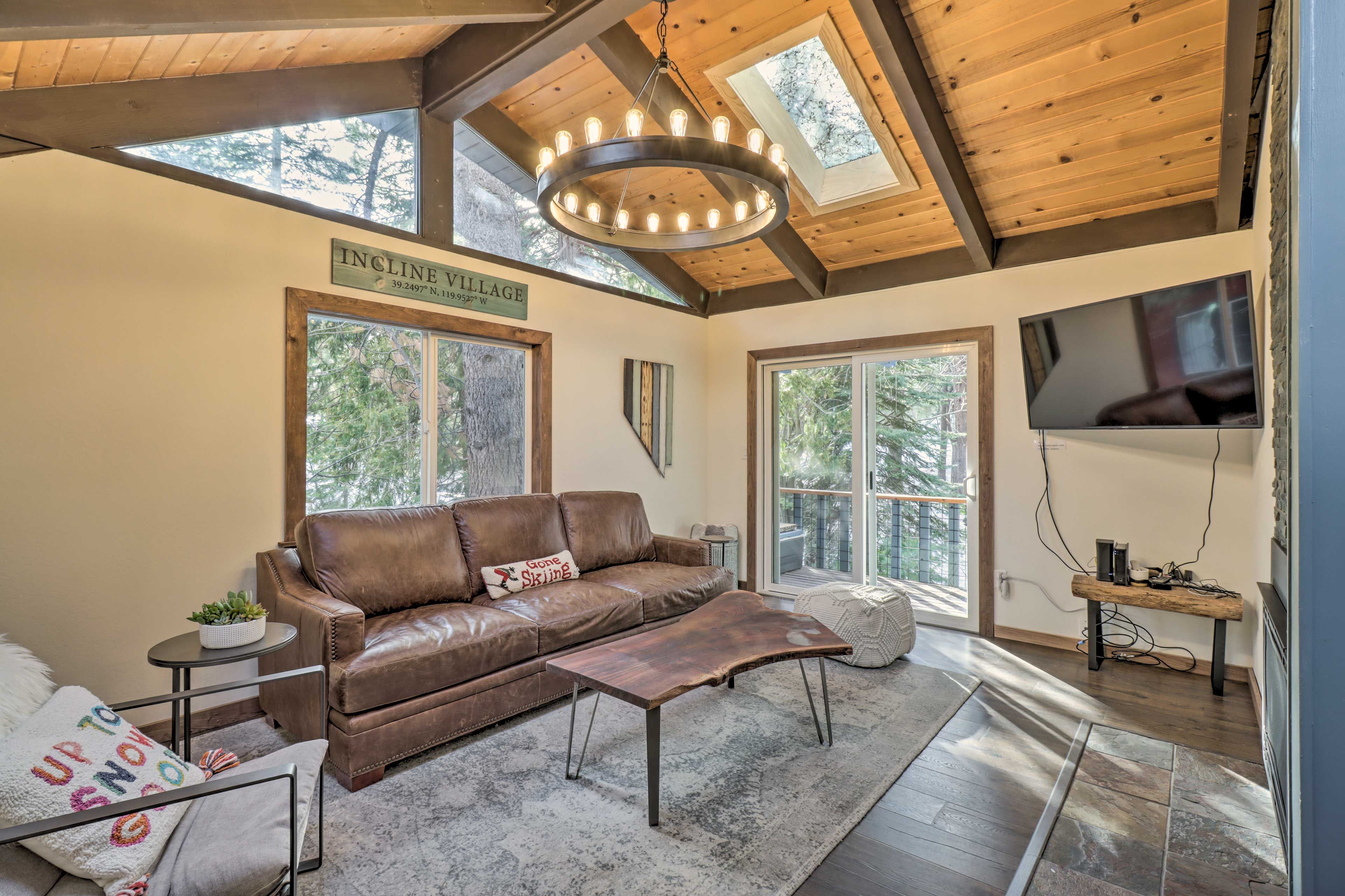 Incline Village Vacation Rental | 2BR | 1.5BA | 1,008 Sq Ft | Stairs Required